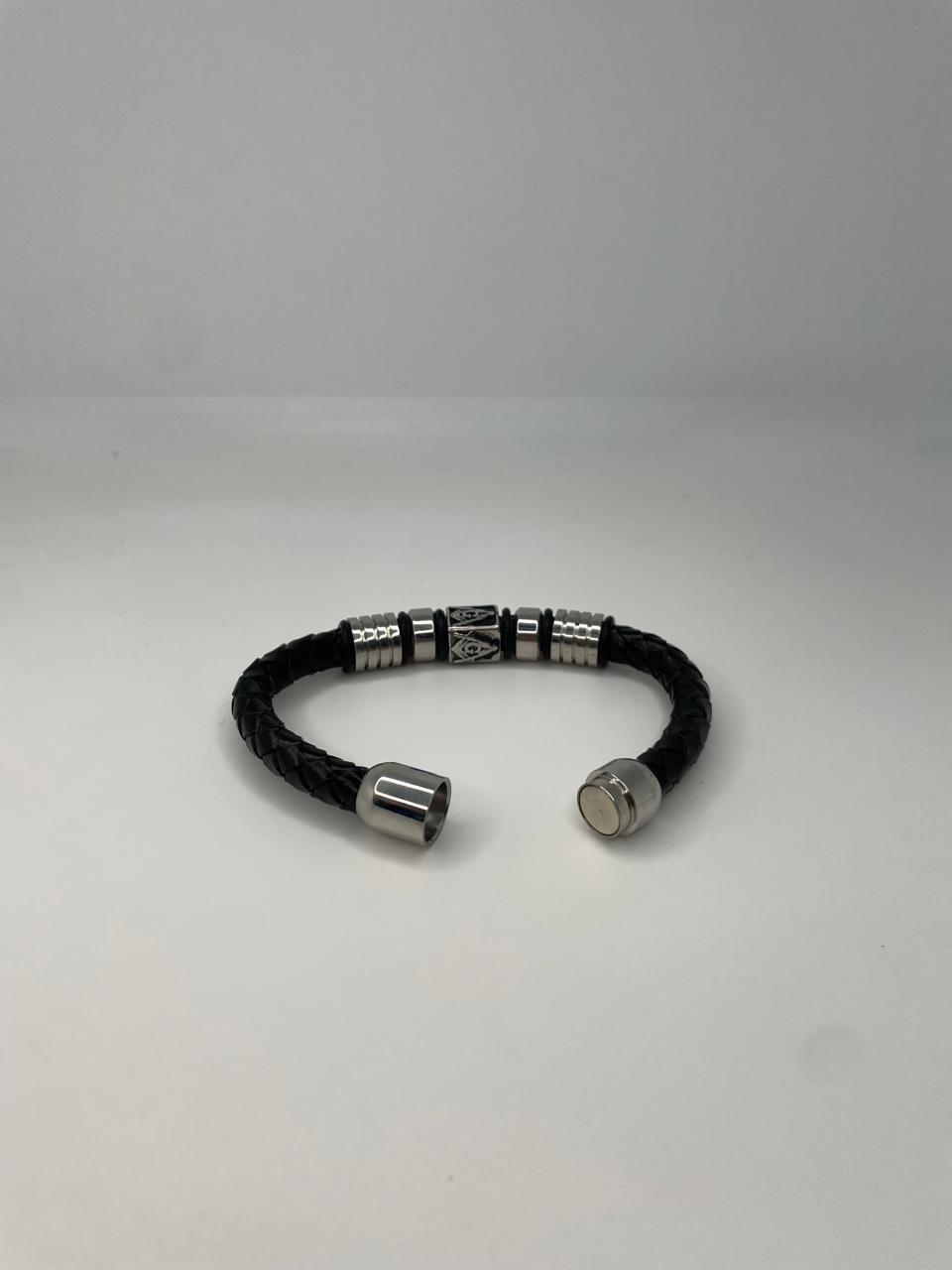 PULSERA DE CUERO TRENZADA -2