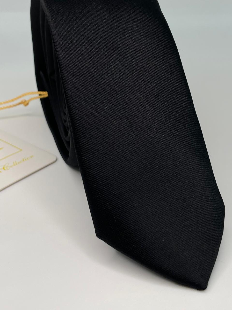 Corbata color negro-1
