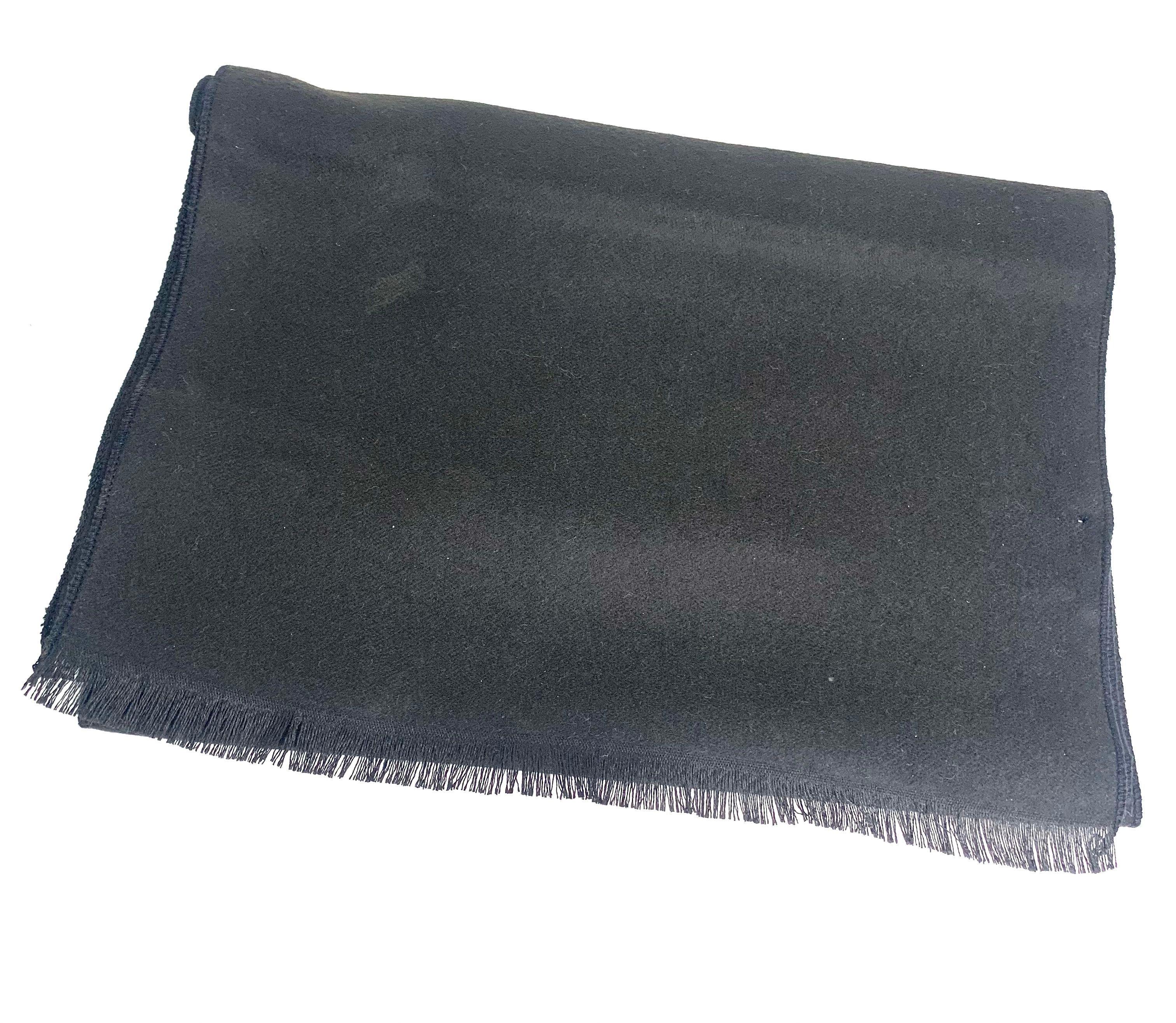 BUFANDA LISA COLOR NEGRO -1