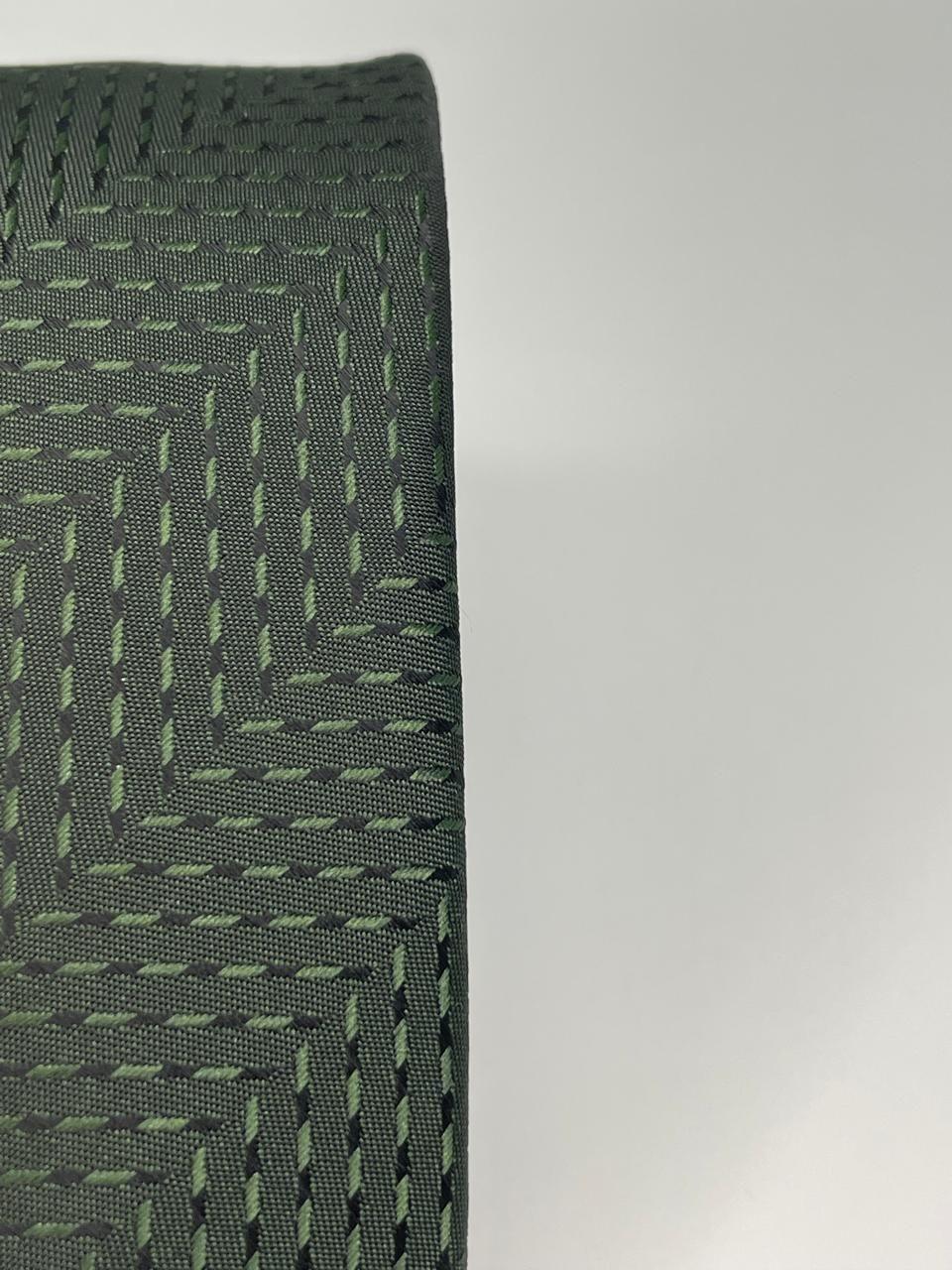 Corbata color verde con diseño en relieve-1