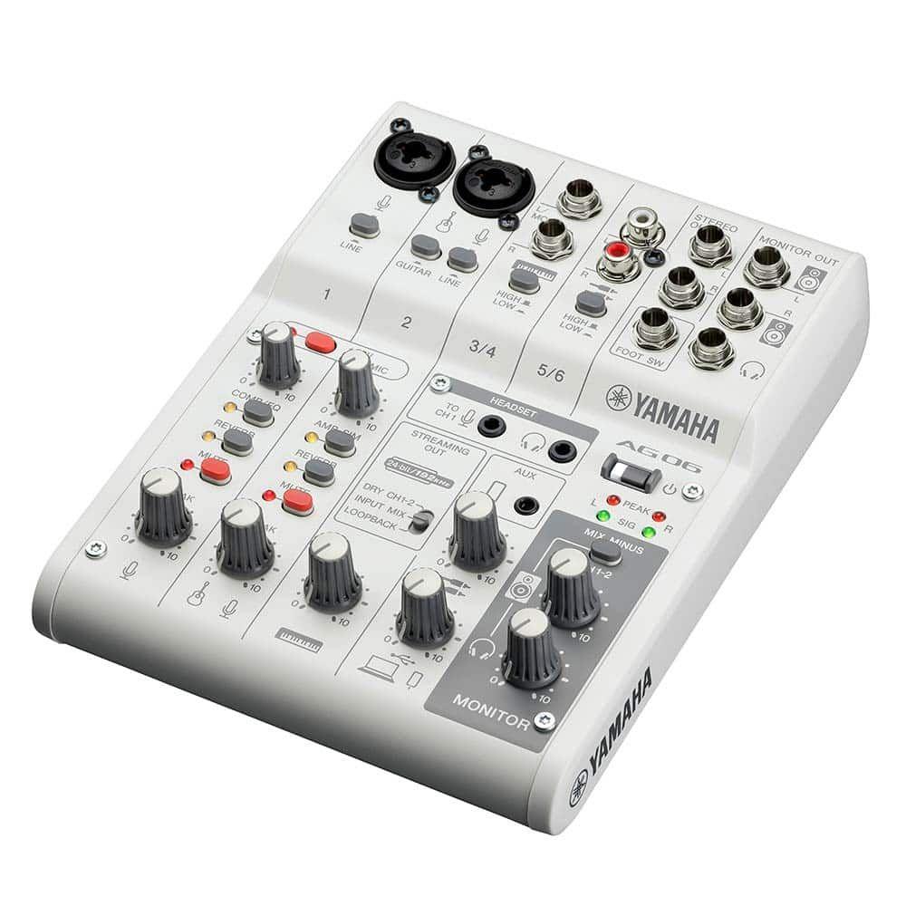 Mezclador para transmisión 6 canales AG06MK2 White - Yamaha-0