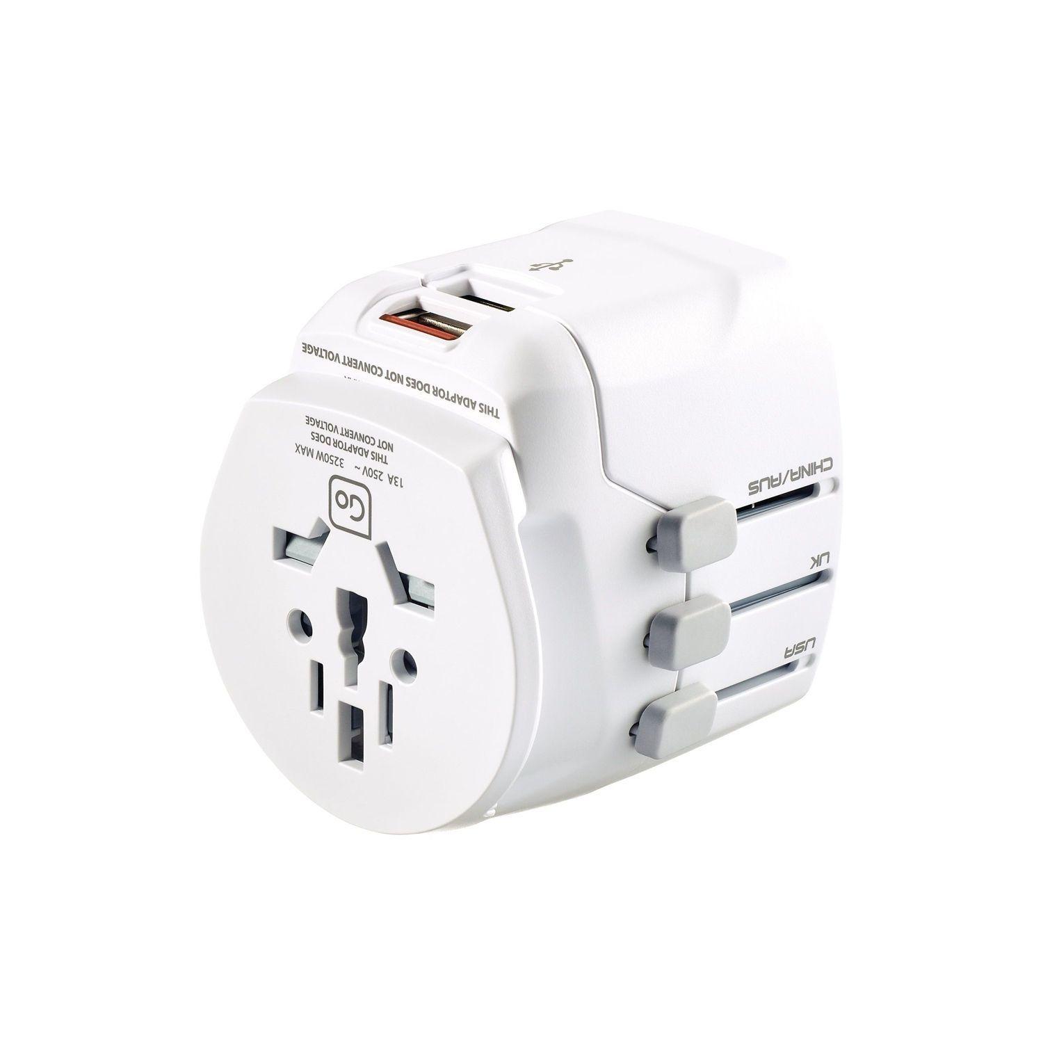 ADAPTADOR ENCHUFE UNIVERSAL CON TIERRA TRES CLAVIJAS + 2 USB-6