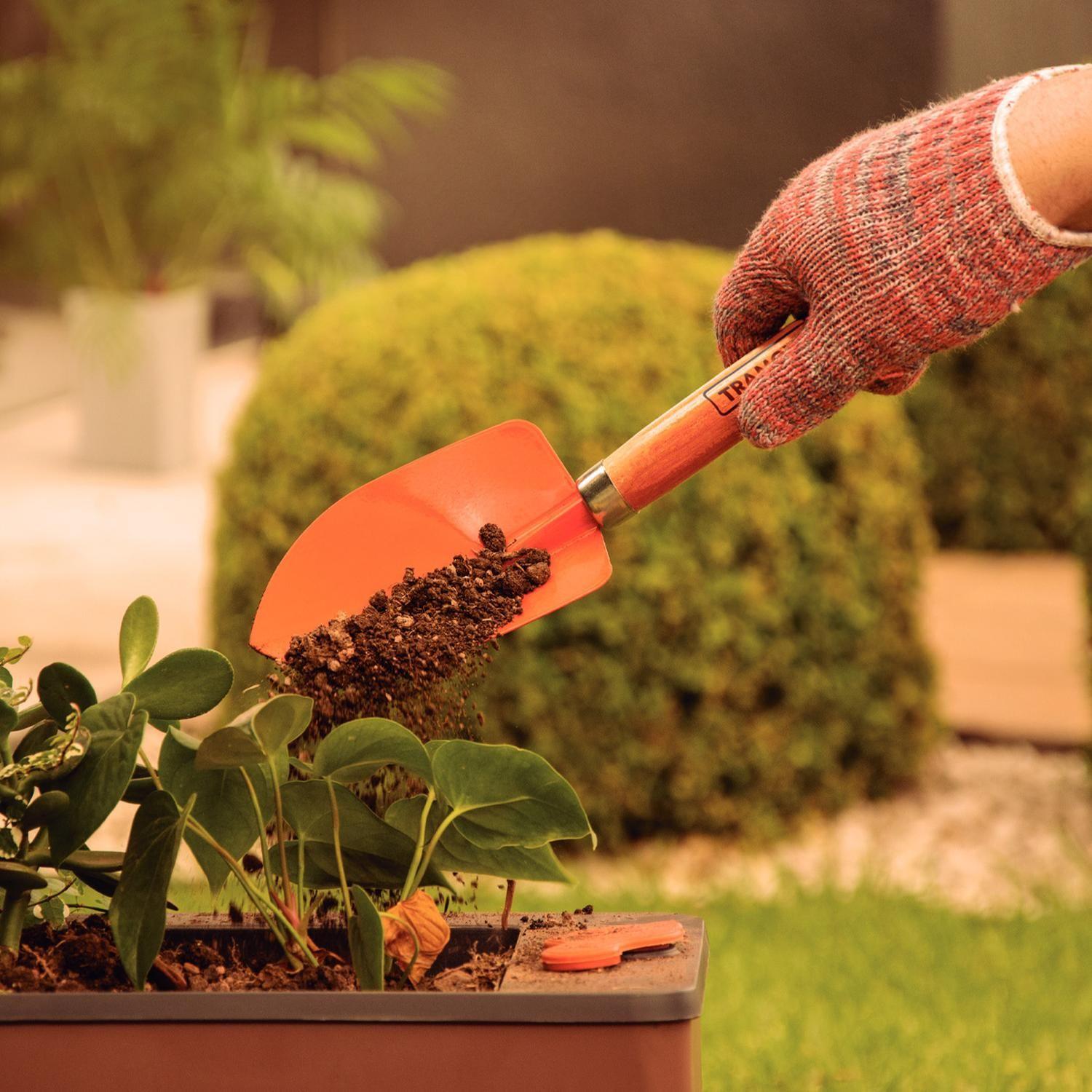 Palita Ancha Metalica Para Jardin Mango Madera Tramontina-5