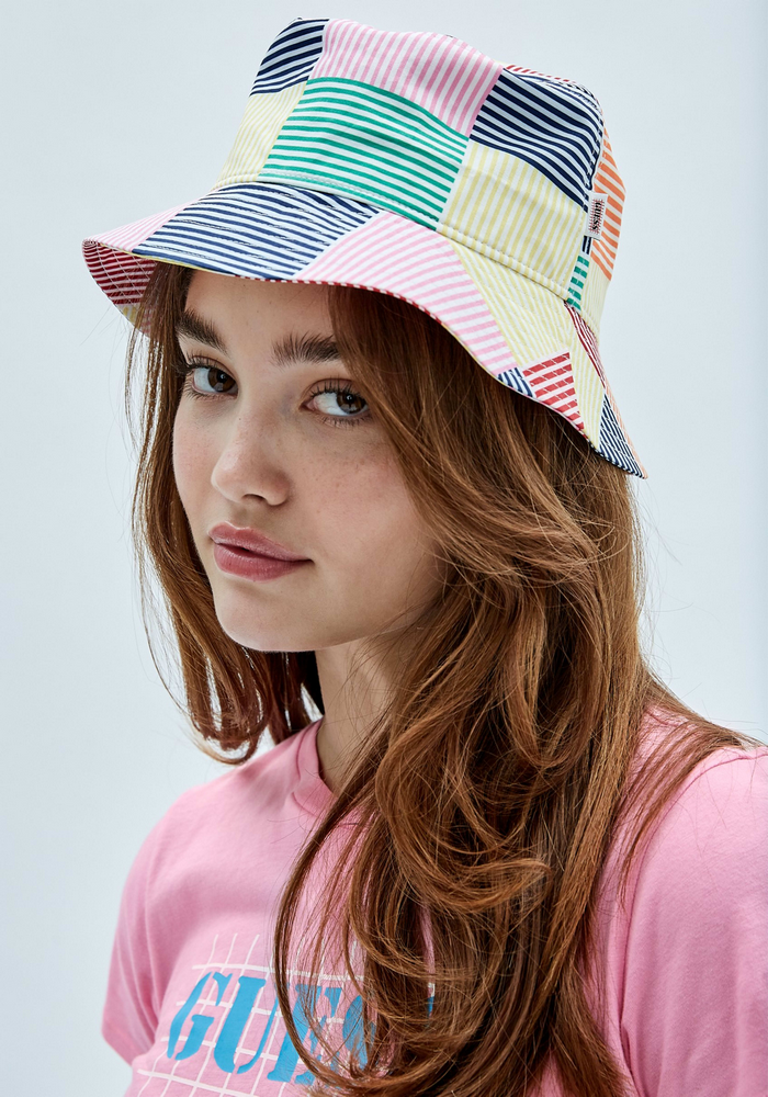 Gorro Go Mark Bucket Hat F0E1 Multicolor Guess-1