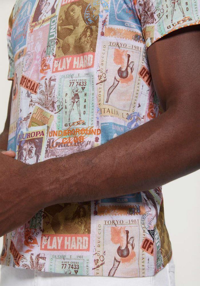 Polera Guess Ss Bsc Global Postcard Tee F0E1 Multicolor-4