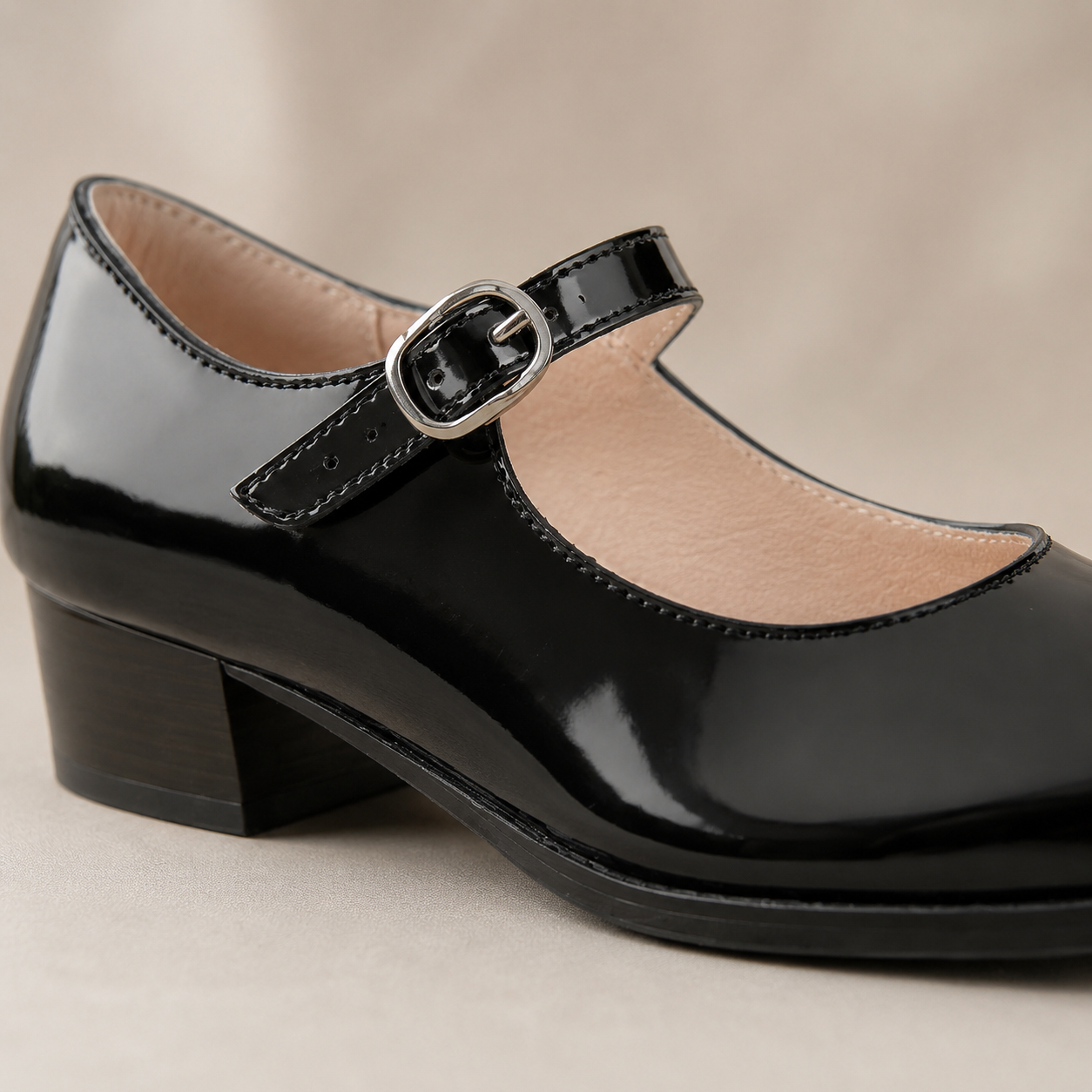 Zapatos Folclóricos Niña Charol Taco Modelo 7291-3