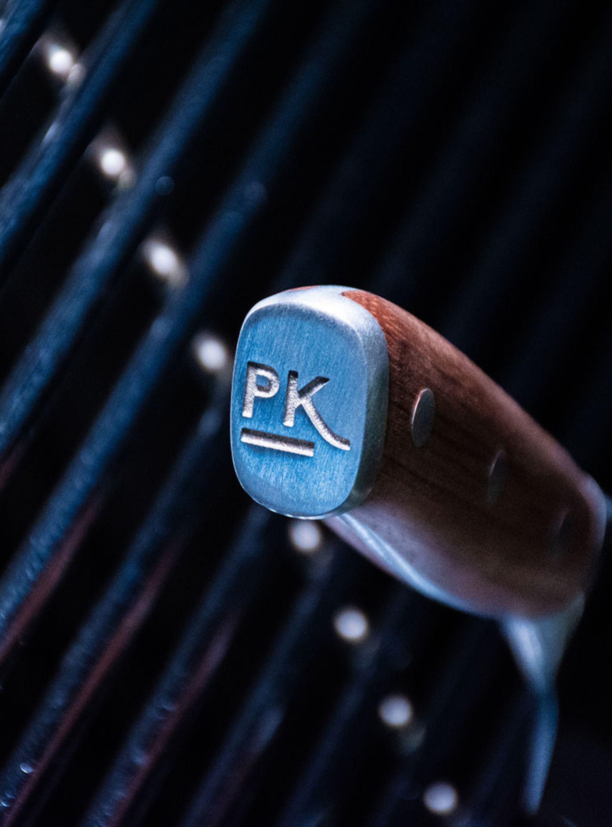 Cuchillo PK 8" Martillado con Funda de Cuero-4