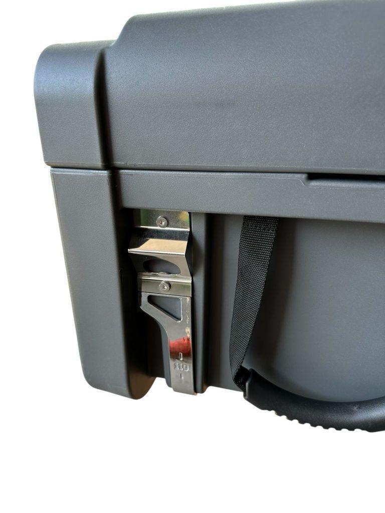 Tool box rotomoldeada TH 110 lt con bombines hidraulicos Volcano-2