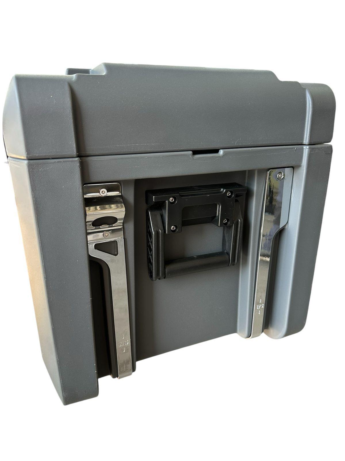 Tool box rotomoldeada TH 175 lt con bombines hidraulicos Volcano-5