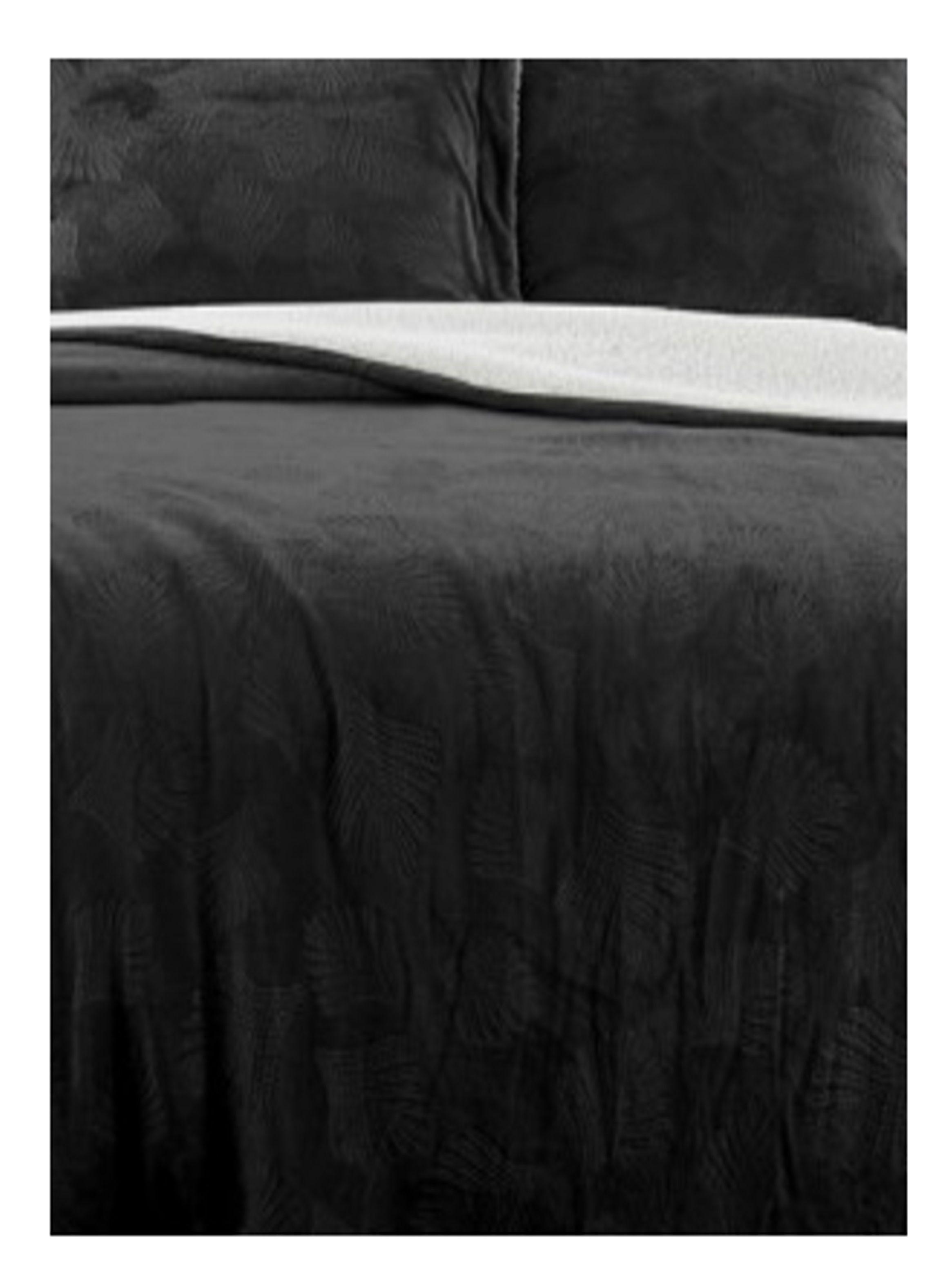 Cobertor Quilt Sherpa Embossed 2.0 Plaza con Funda de Almohada Mod Dark-1