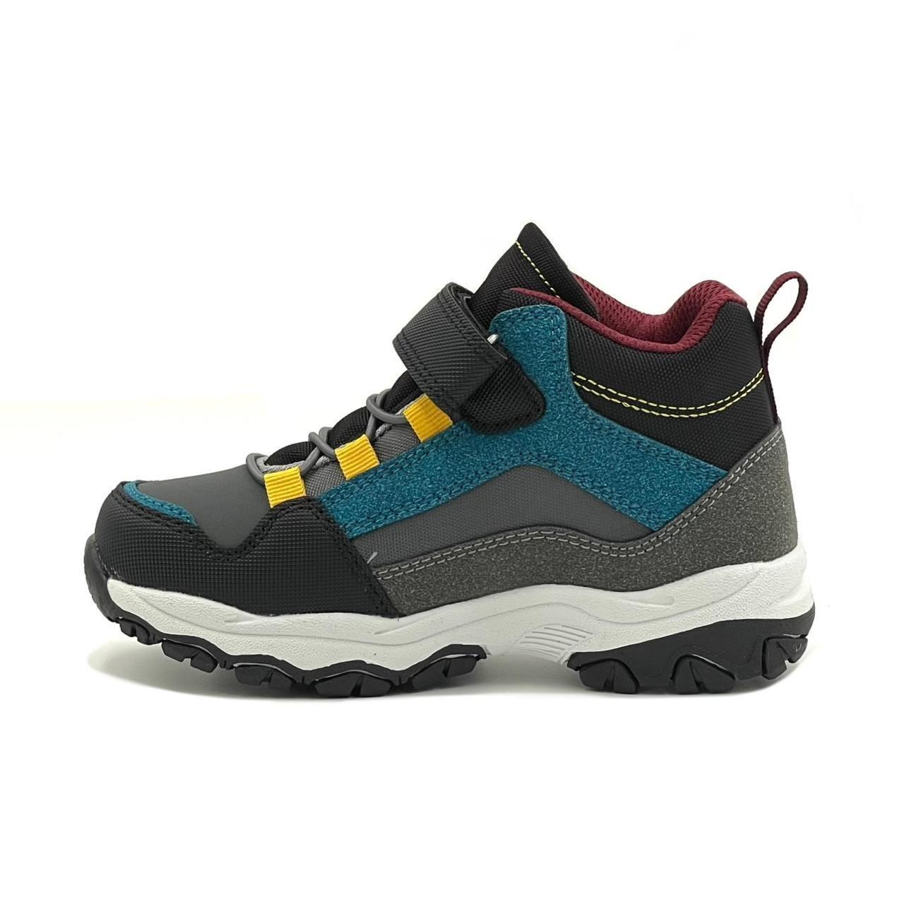 Zapatilla Outdoor Gris Niño Verazzi-3