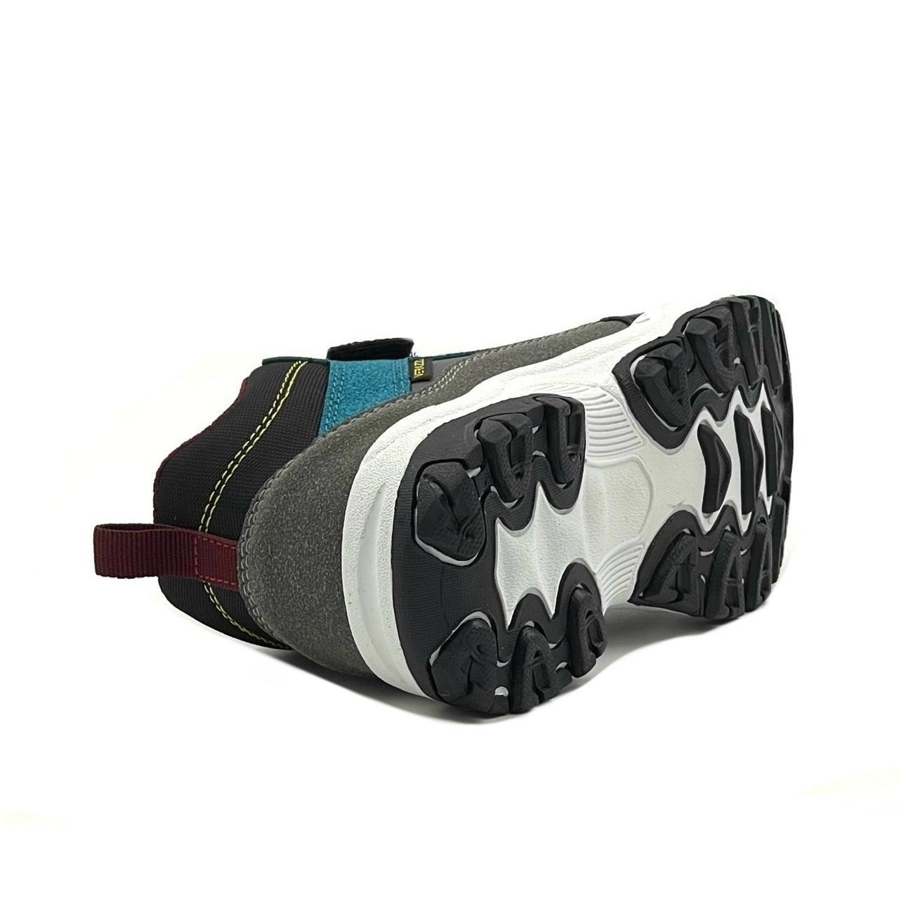 Zapatilla Outdoor Gris Niño Verazzi-4