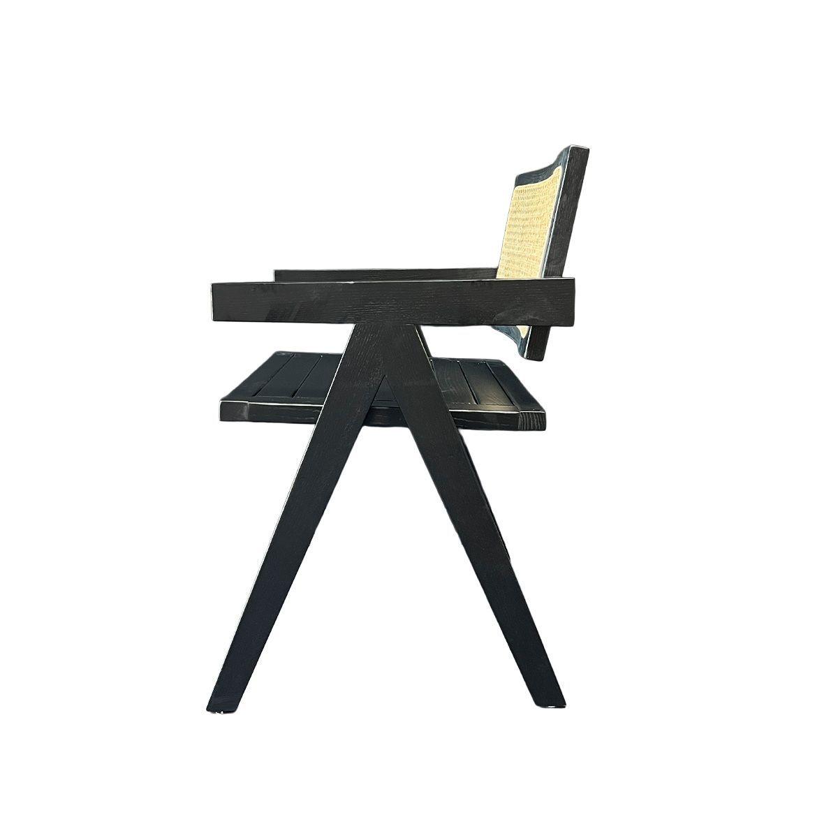 Silla Aurora Plus con Apoyabrazos en Madera de Fresno Negra y Respaldo de Ratán Natural -3