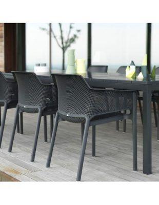 Silla Marion con brazos color negro-1