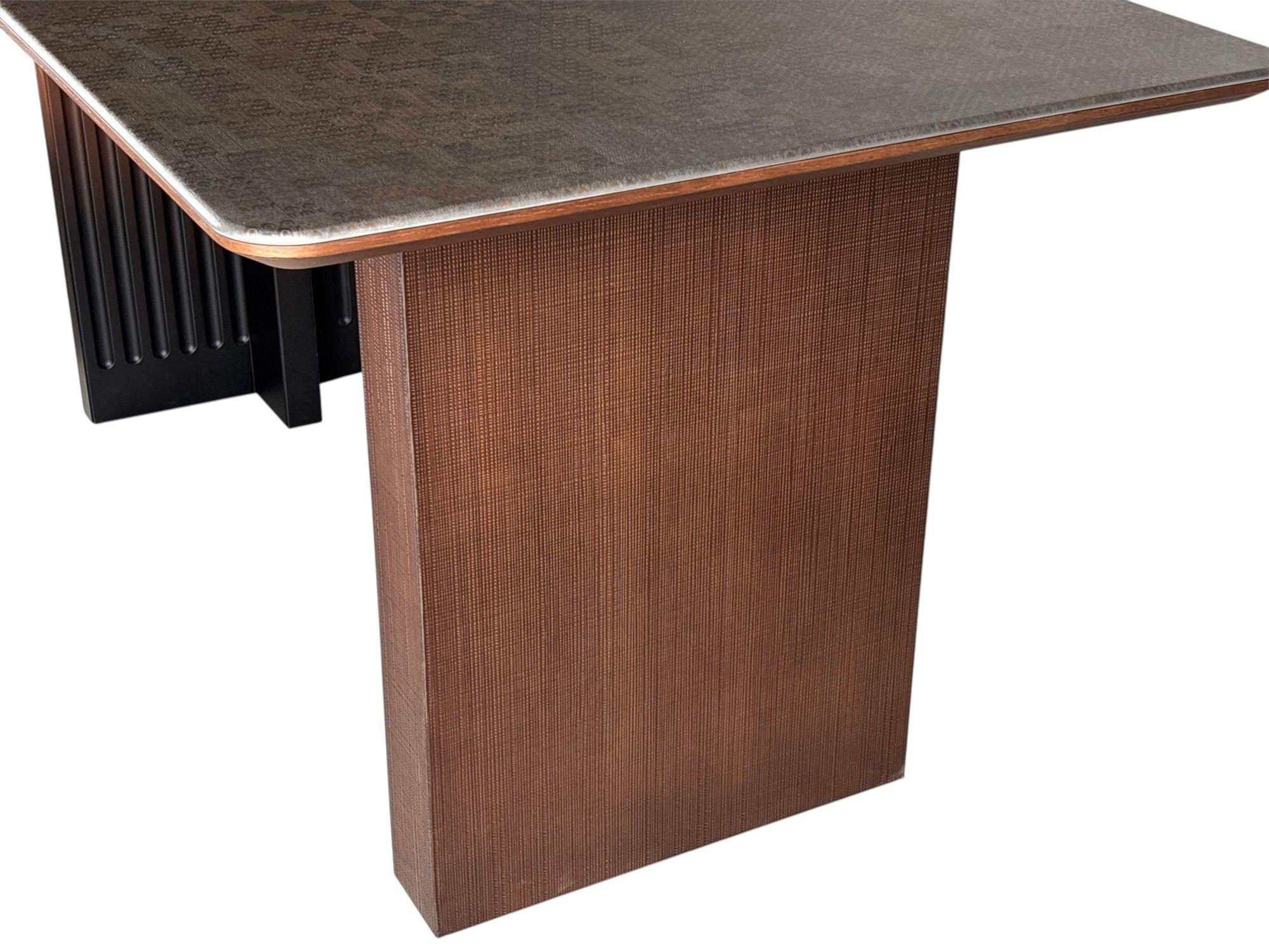 MESA DE COMEDOR VANGUARDIA EN PIEDRA MICROCRISTALINA Y MADERA DE ROBLE ROJO 160 85 75 CM-3