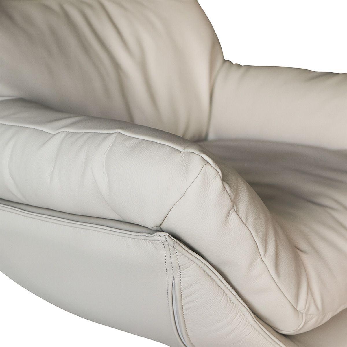 Poltrona Furano Ecocuero Gris con Base de Fierro 80x85X96 cm -5