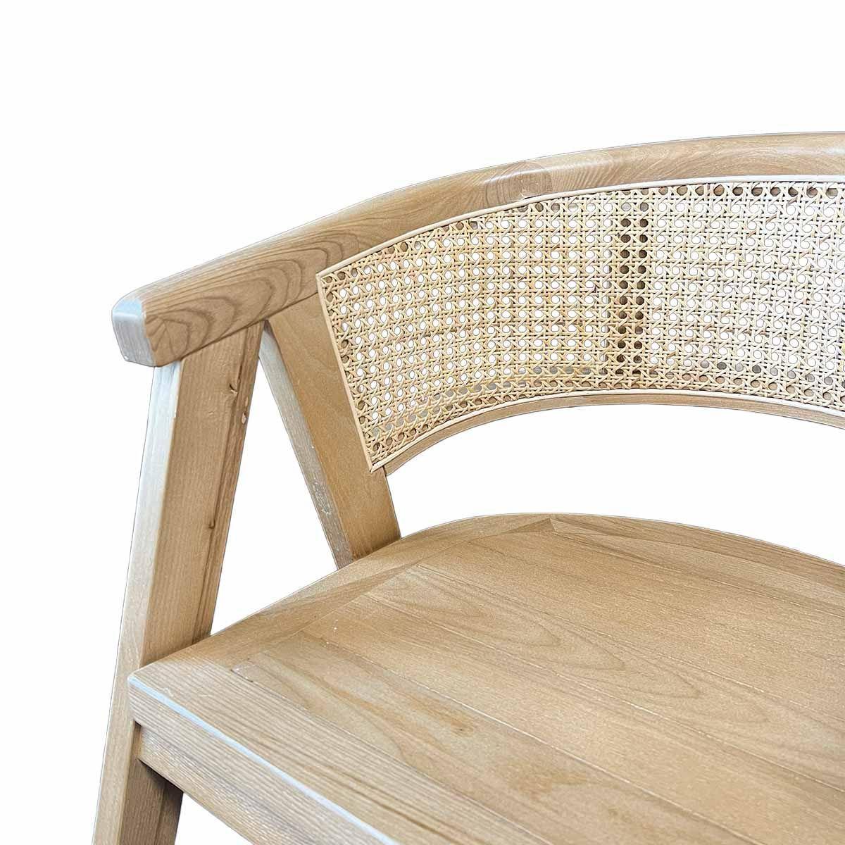 Silla Lenong Plus en Madera de Fresno Natural y Respaldo de Ratán-6