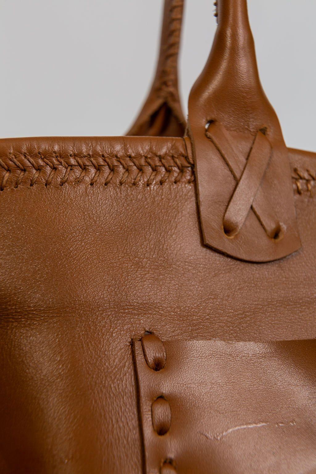 Cartera maja de cuero-1