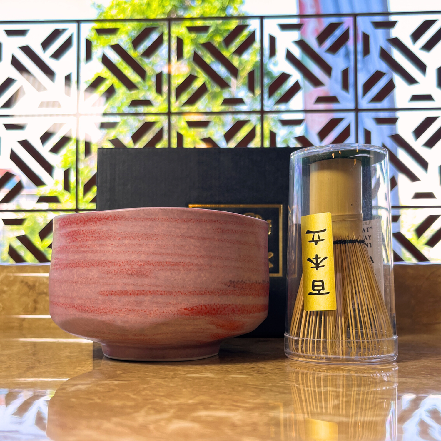 Set Tazón Japonés Para Matcha Y Batidor Diseño Crimson Lotus-3