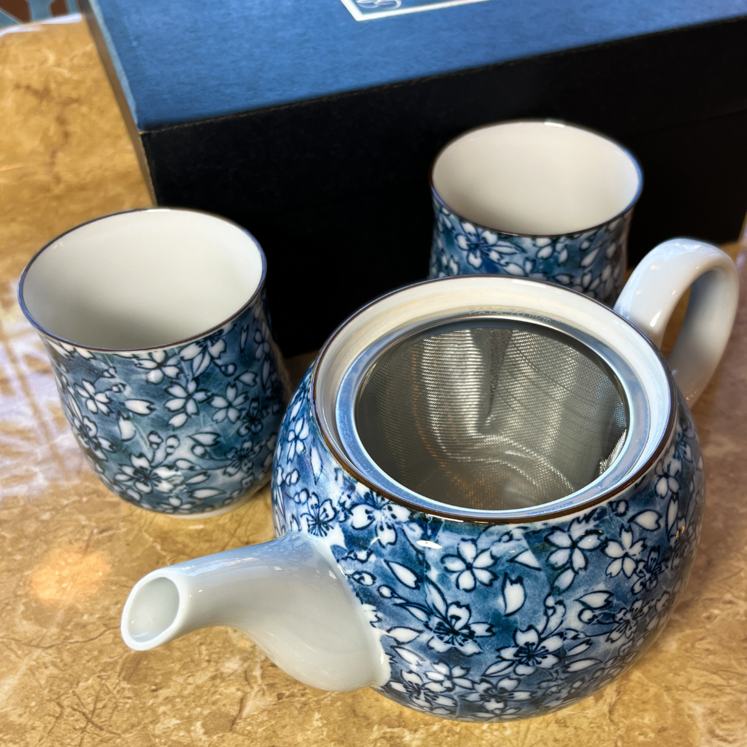 Set Tetera Japonesa Arita Ware Diseño Sakura Azul-4