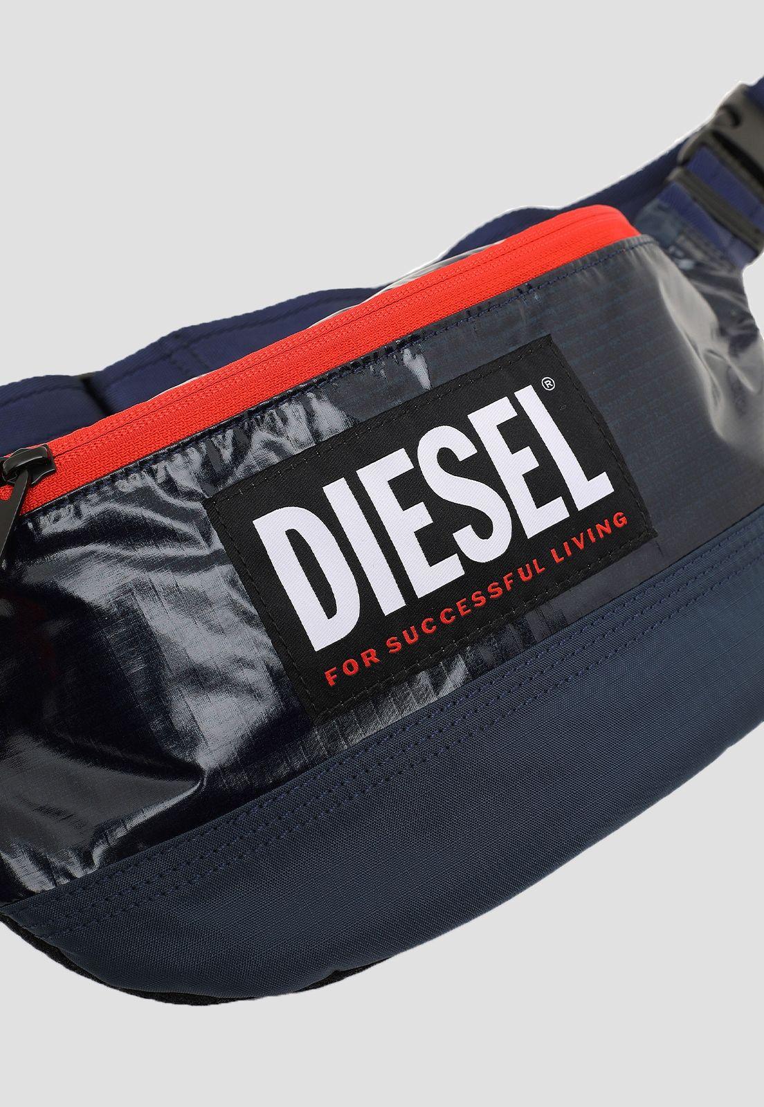 Banano Lyam Pat Belt Bag T6062 Azul Diesel-3