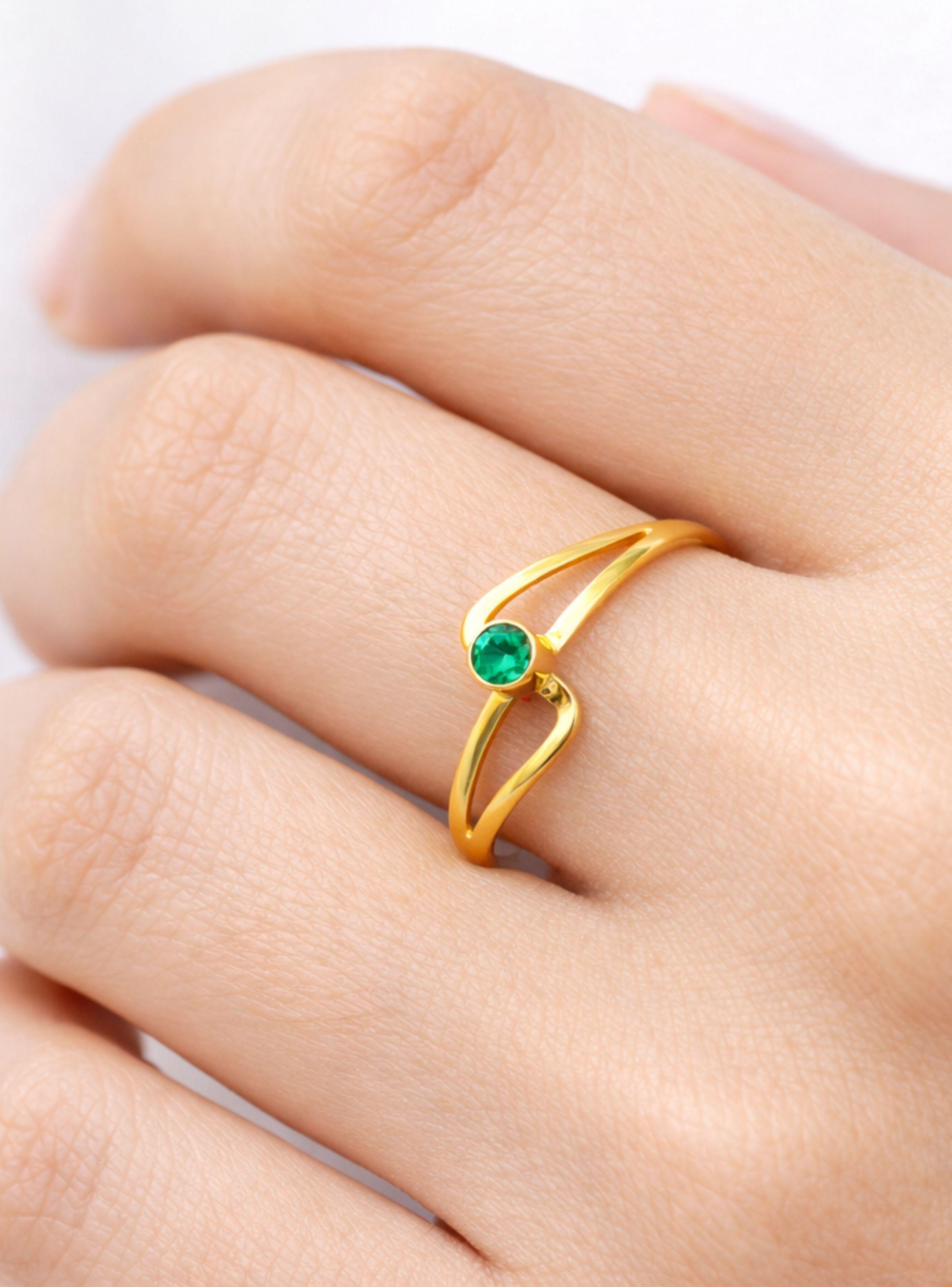 Anillo Solitario Olas Oro 18K con Cristal Central  2mm Verde-2