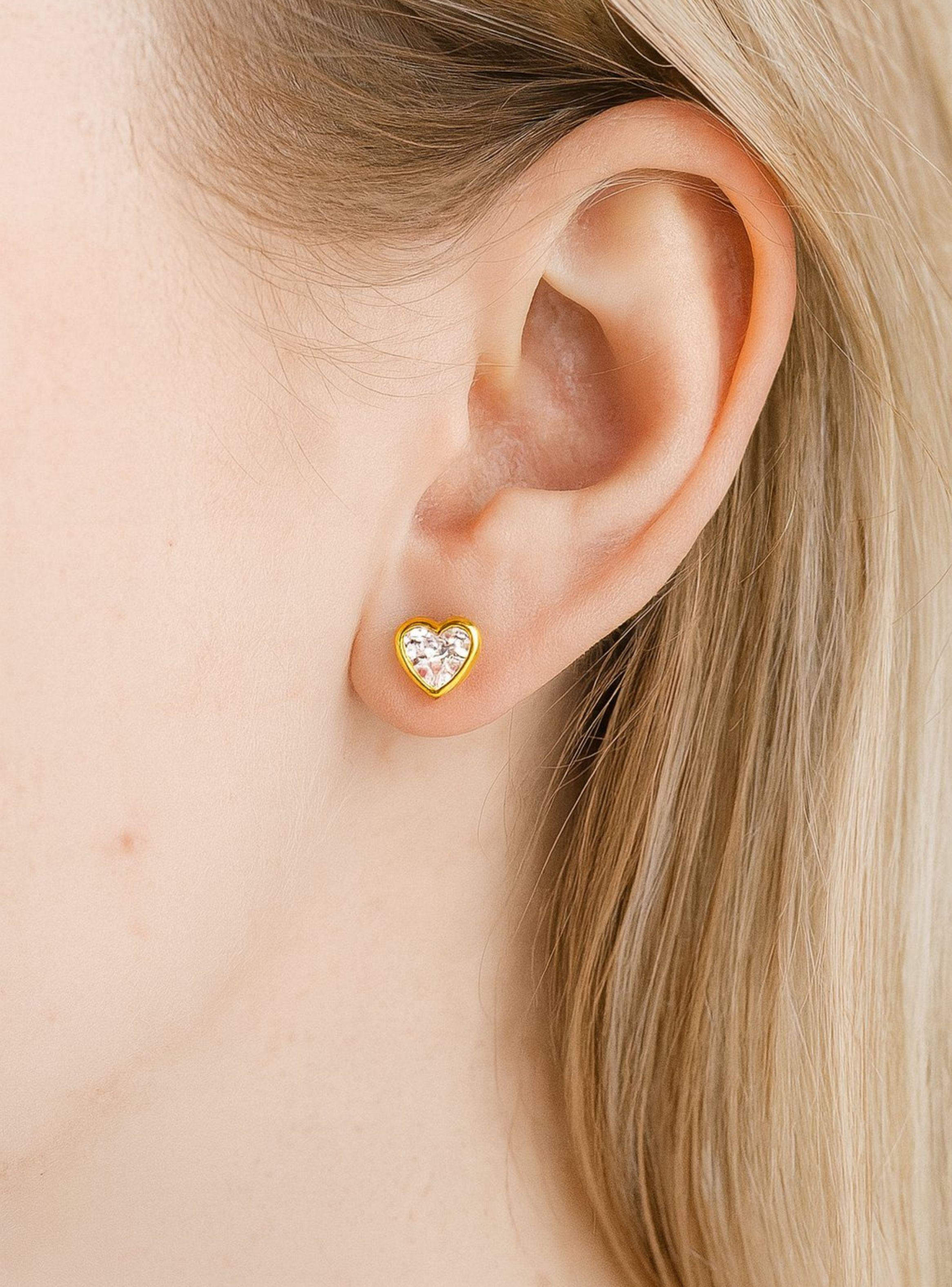 Aros Abridores Corazón 5 mm Oro 18K con Circón y Tope a Presión No1-3