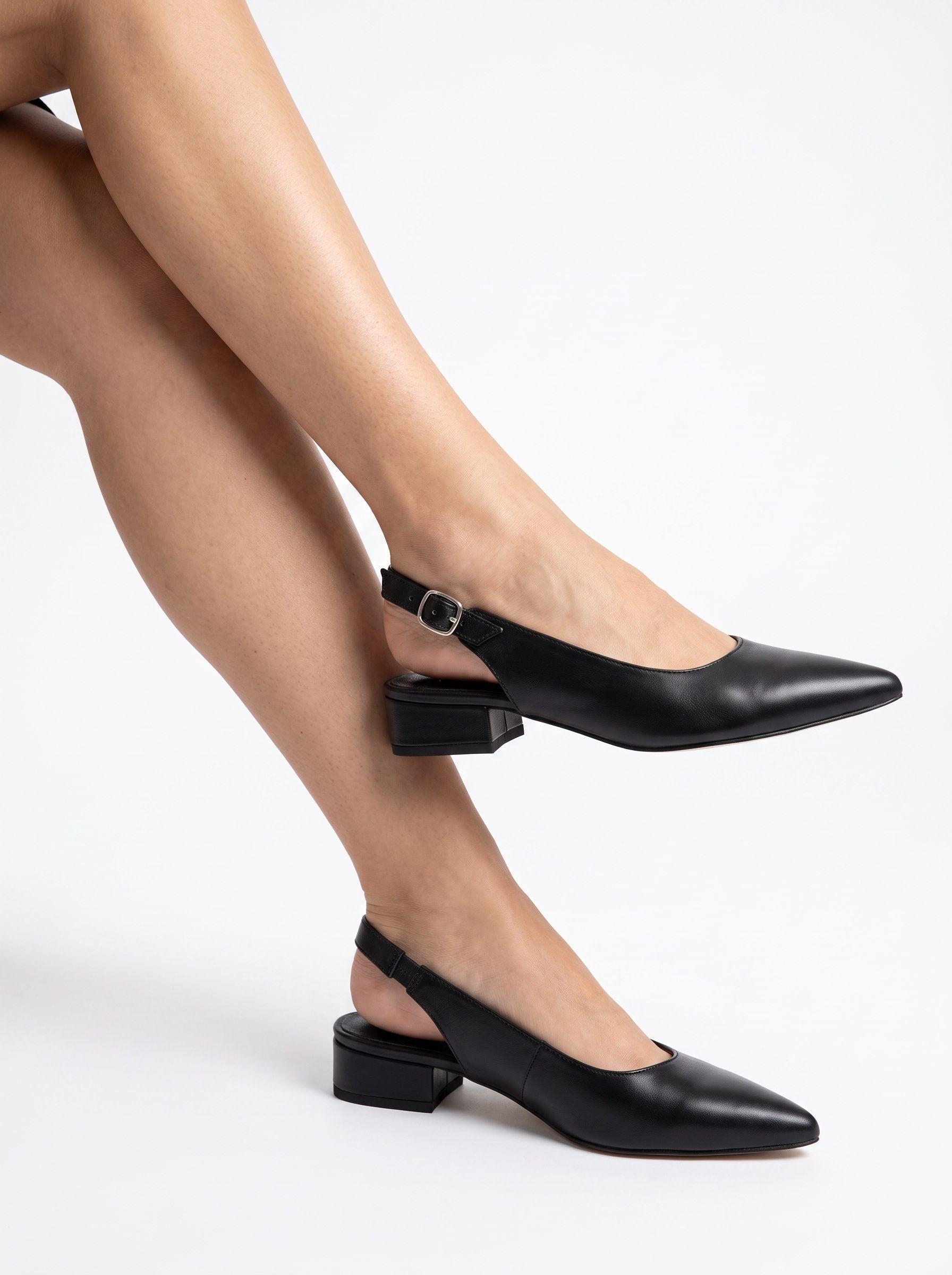 ZAPATO PUNTILLA MUJER CUERO COLOR NEGRO-2