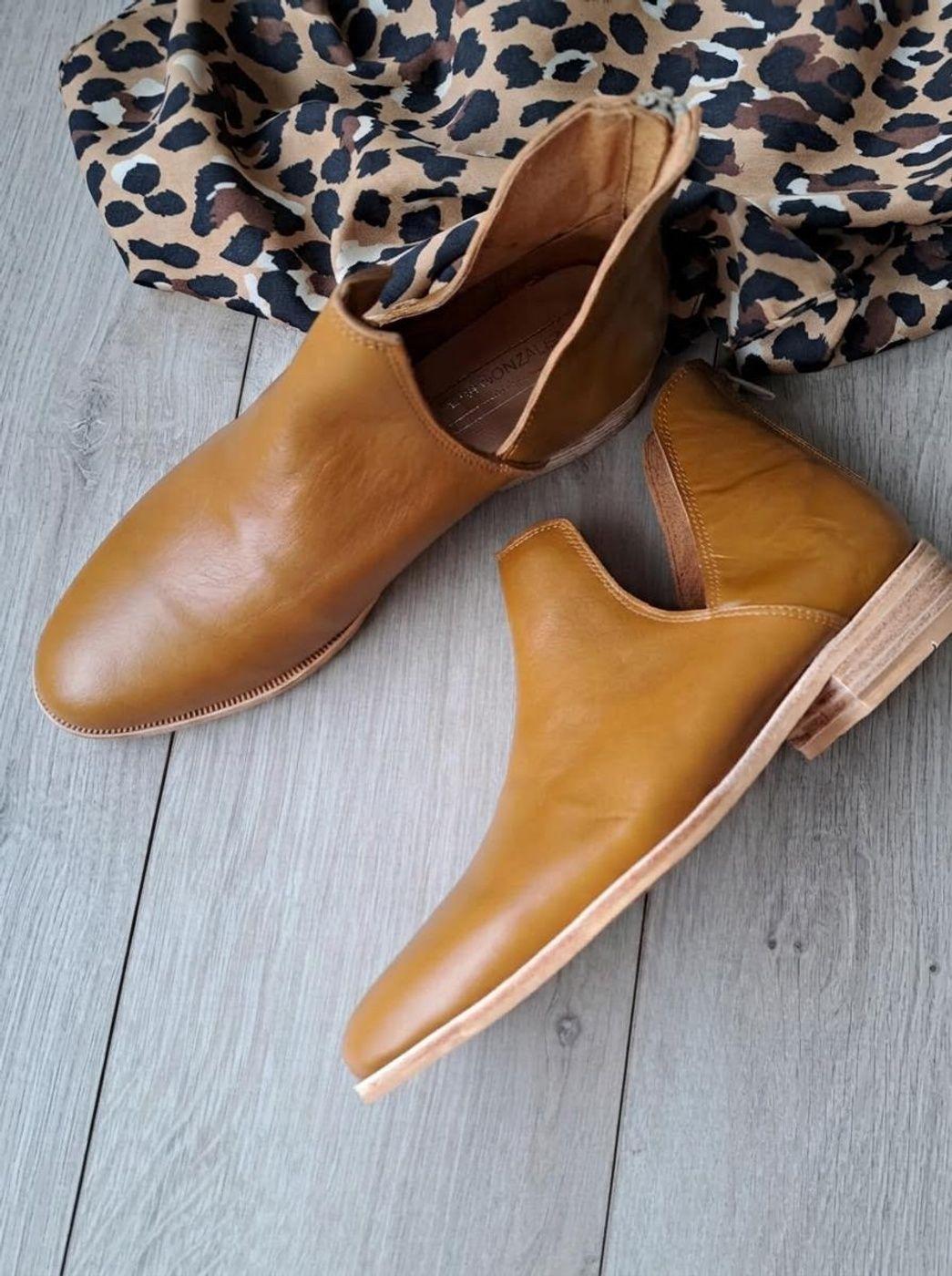Botin Vicenta Cuero Camel-1