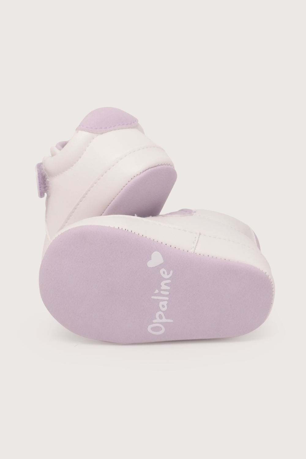 Zapatilla bebé blanca de niña-2