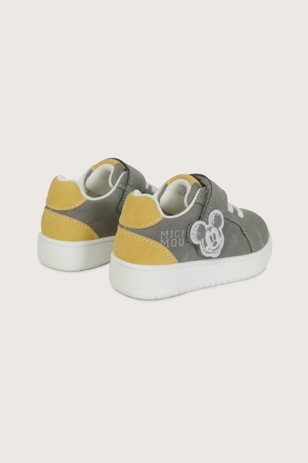 Zapatilla disney  gris de niño-4