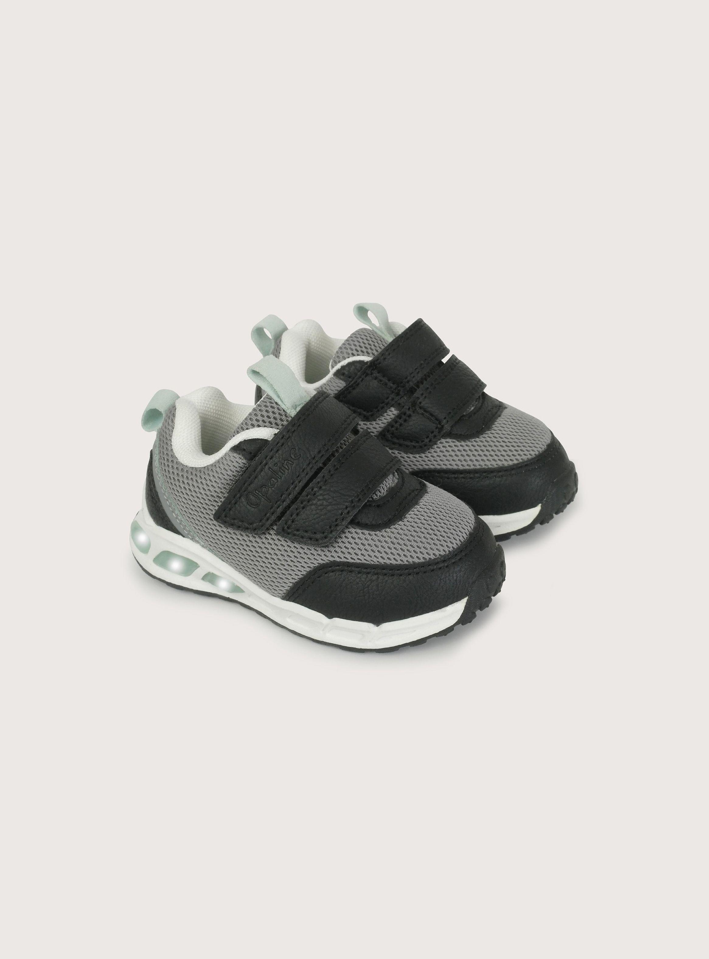 Zapatilla luz negra de niño-0