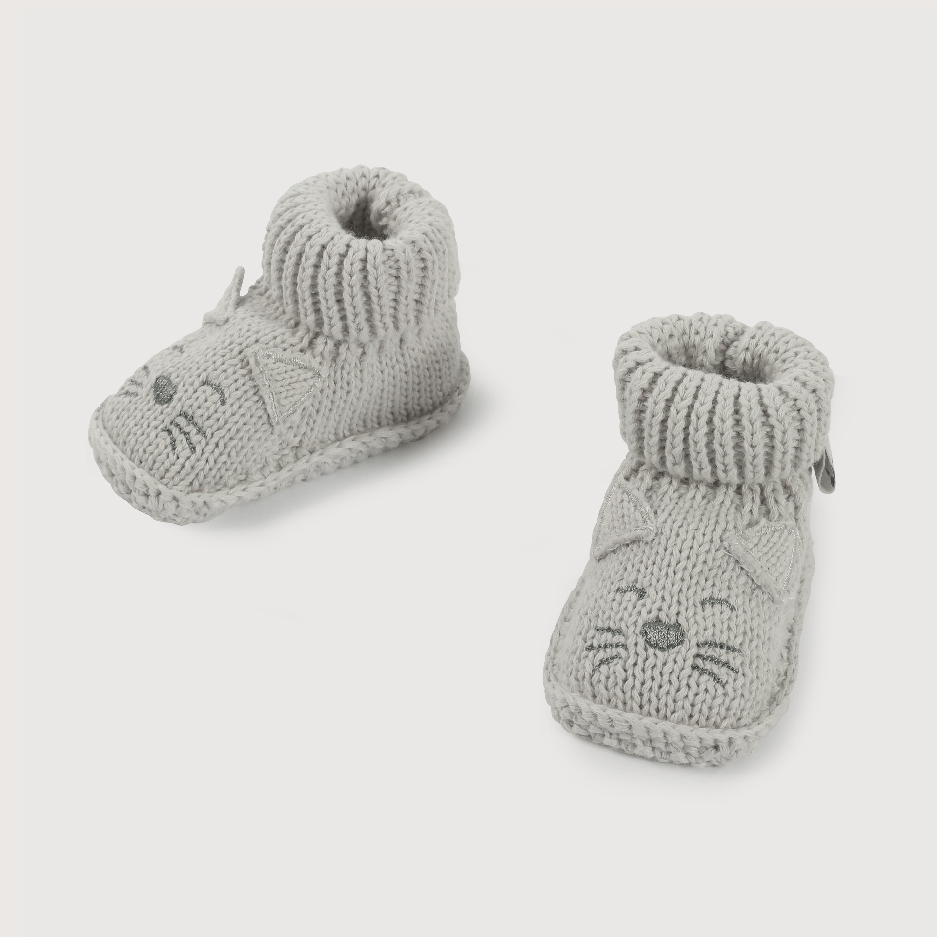 Pantufla bebé tejida gris de niño-3