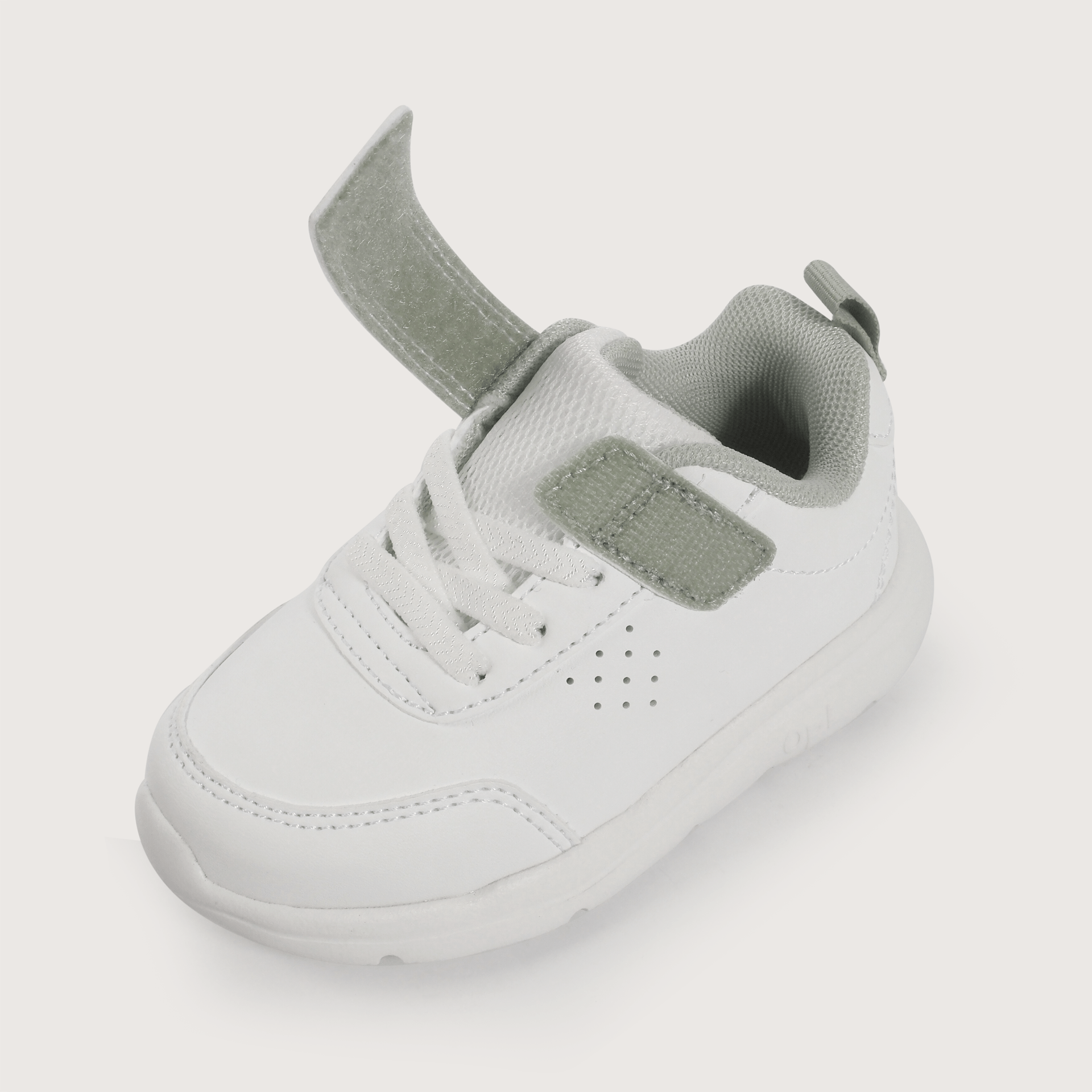 Zapatilla deportiva blanca de niño-6