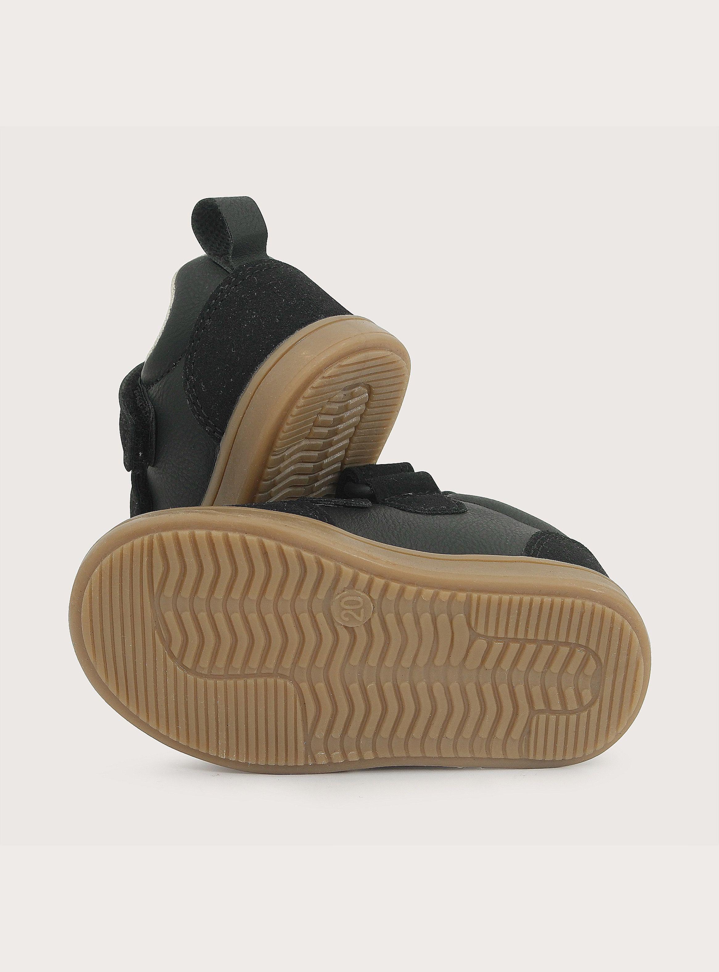 Zapatilla Casual Negra Niño-2