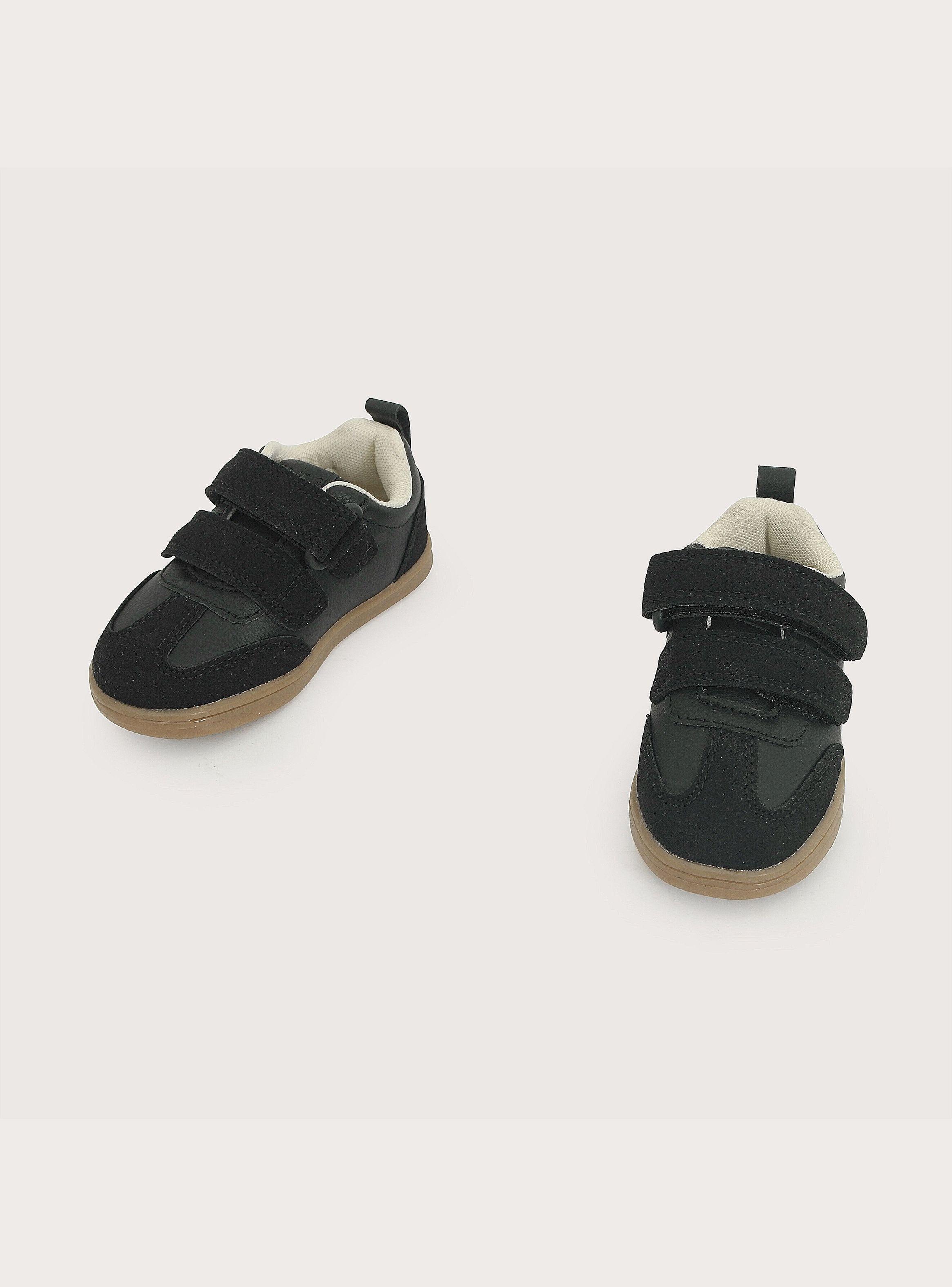 Zapatilla Casual Negra Niño-3