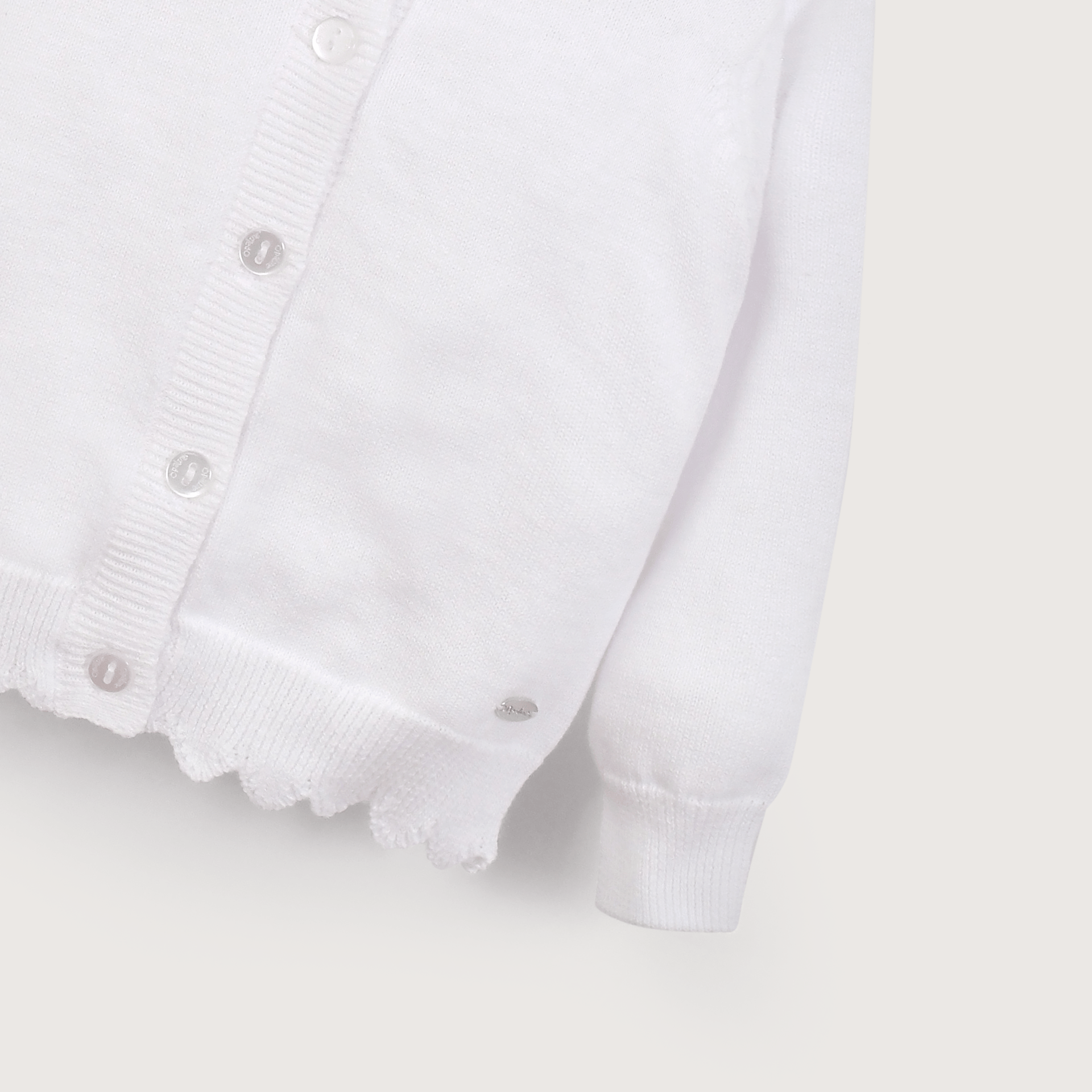 Chaleco blanco de niña-4