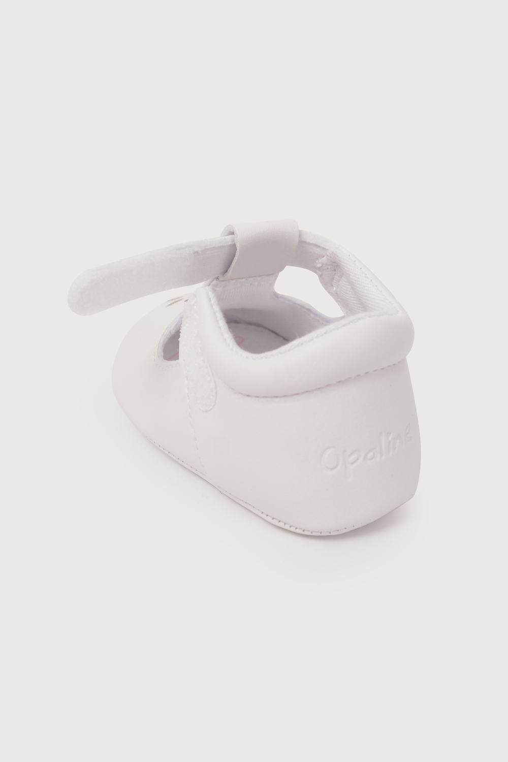 Reina bebé blanca de niña-5