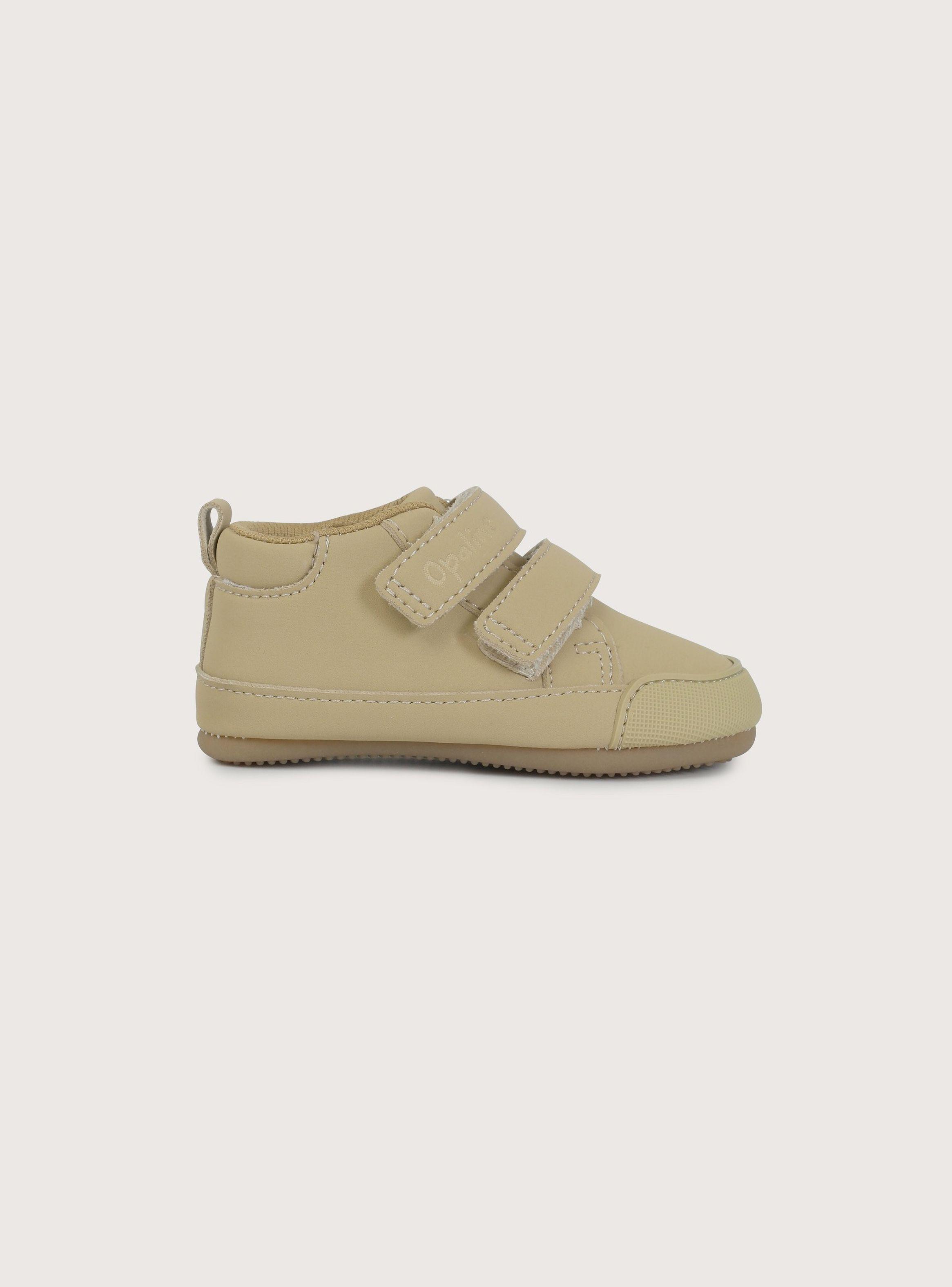 Zapatilla ultra flexible café de niño-1