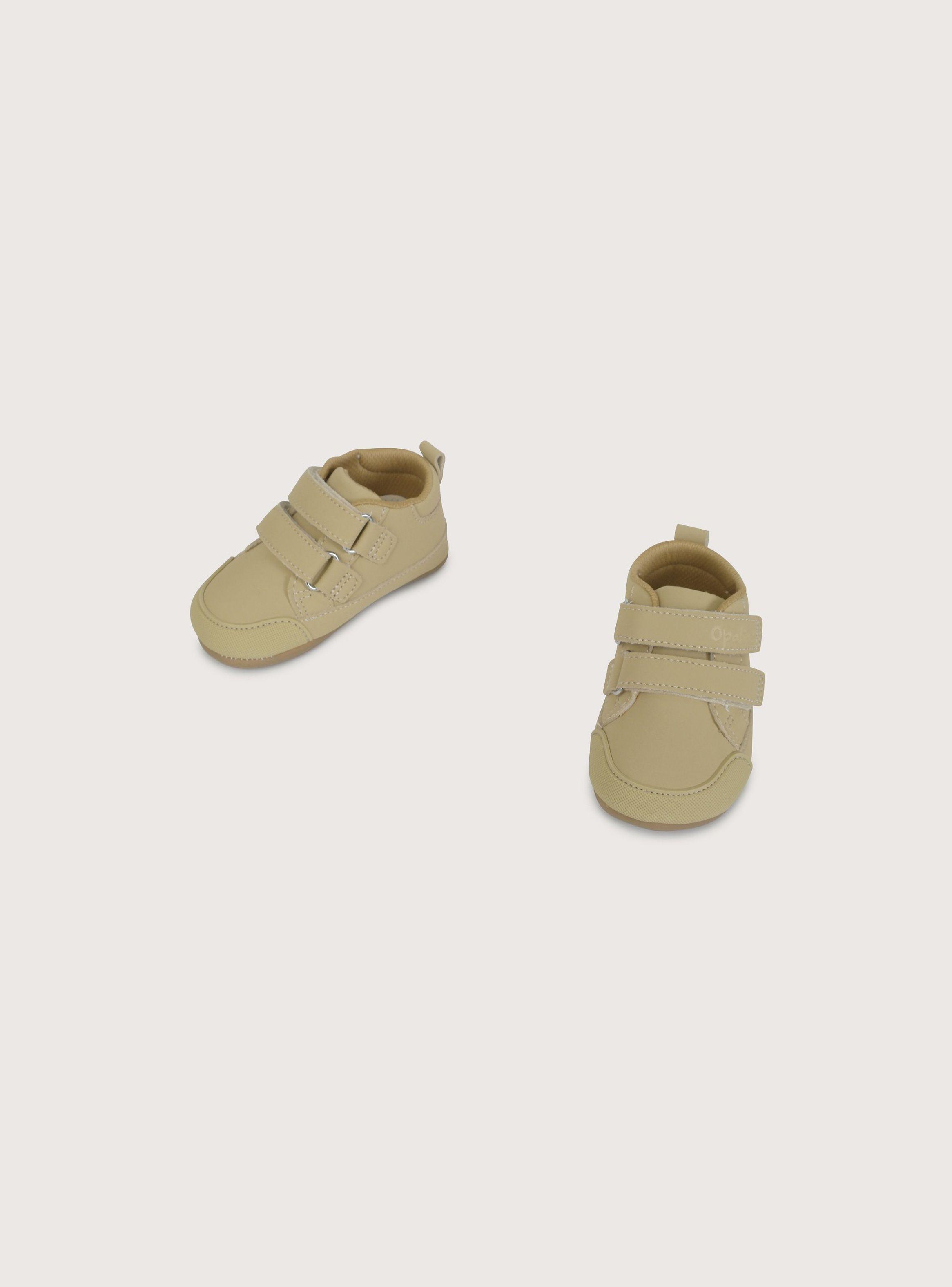 Zapatilla ultra flexible café de niño-3