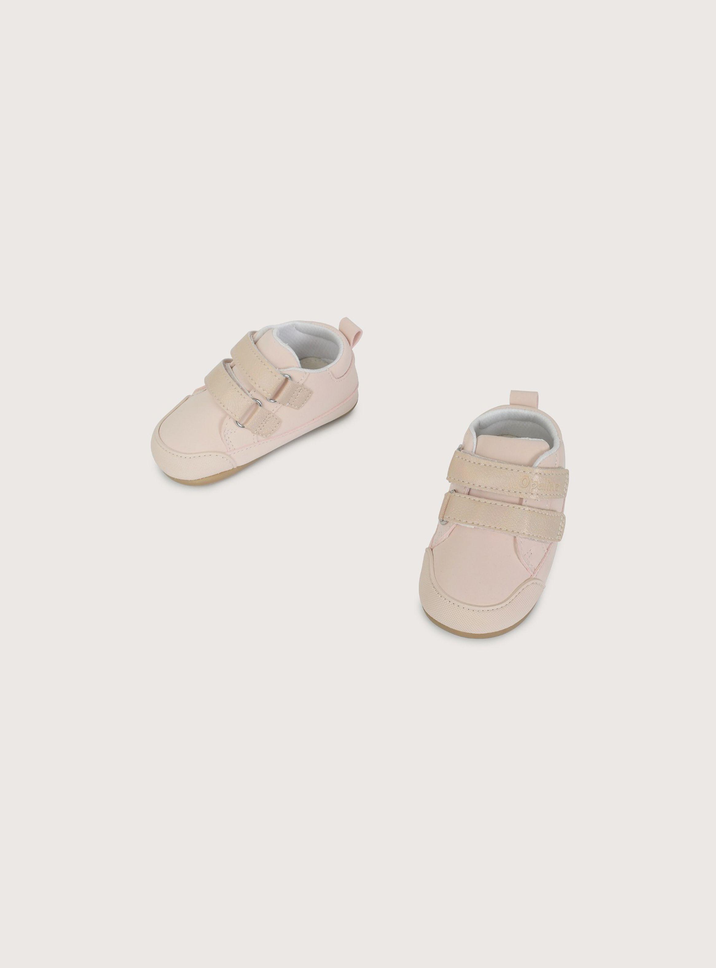 Zapatilla ultra flexible rosada de niña-3