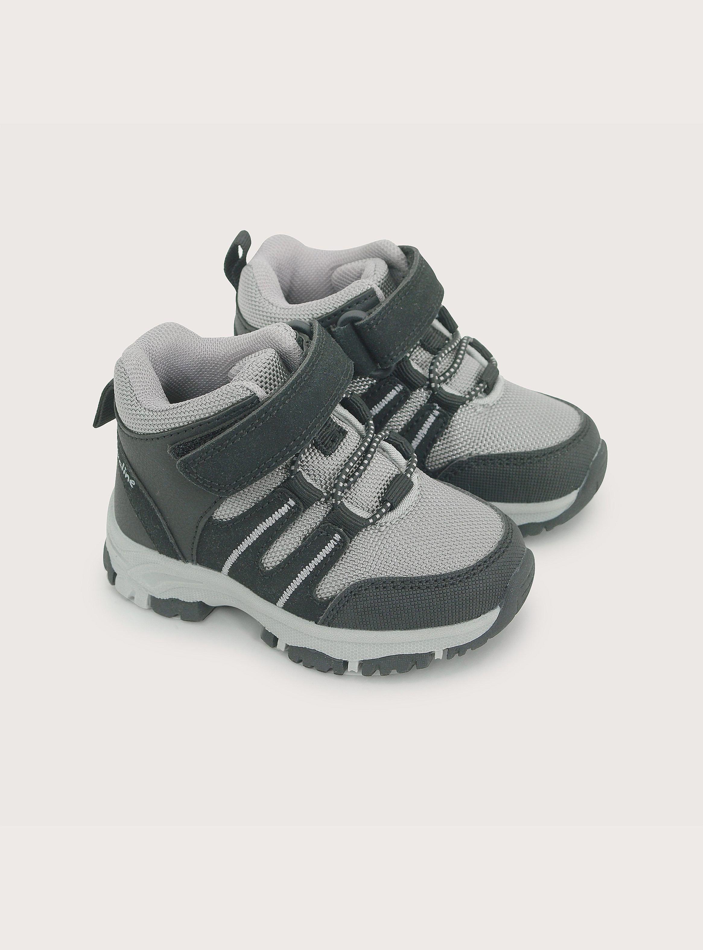 Zapatilla Outdoor Negra Niño-0