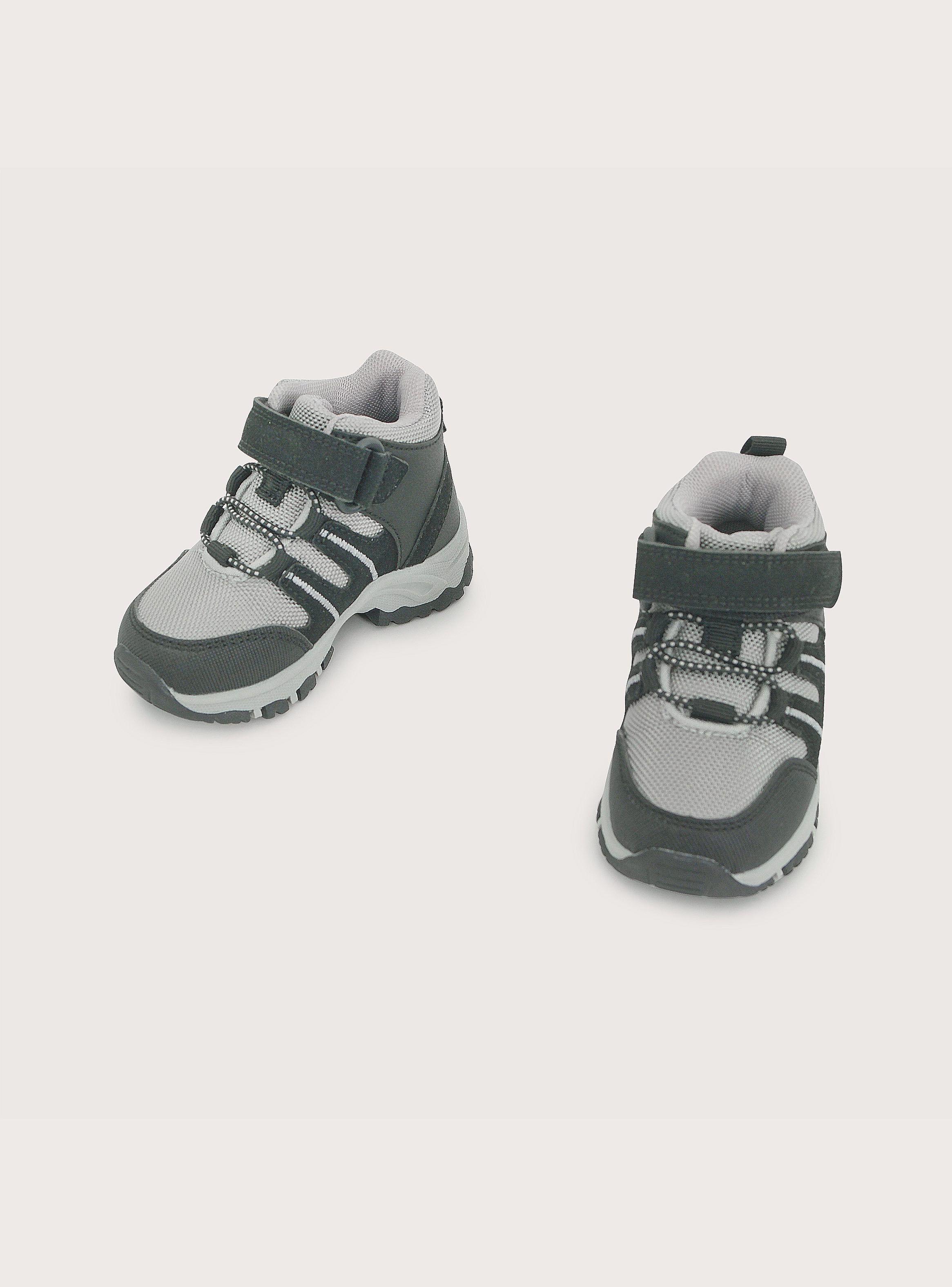 Zapatilla Outdoor Negra Niño-3