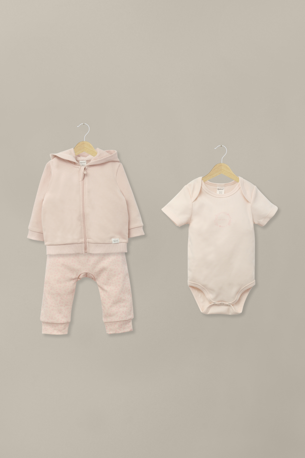 Conjunto 3 piezas polerón, body y pantalón rosado bebé niña-0