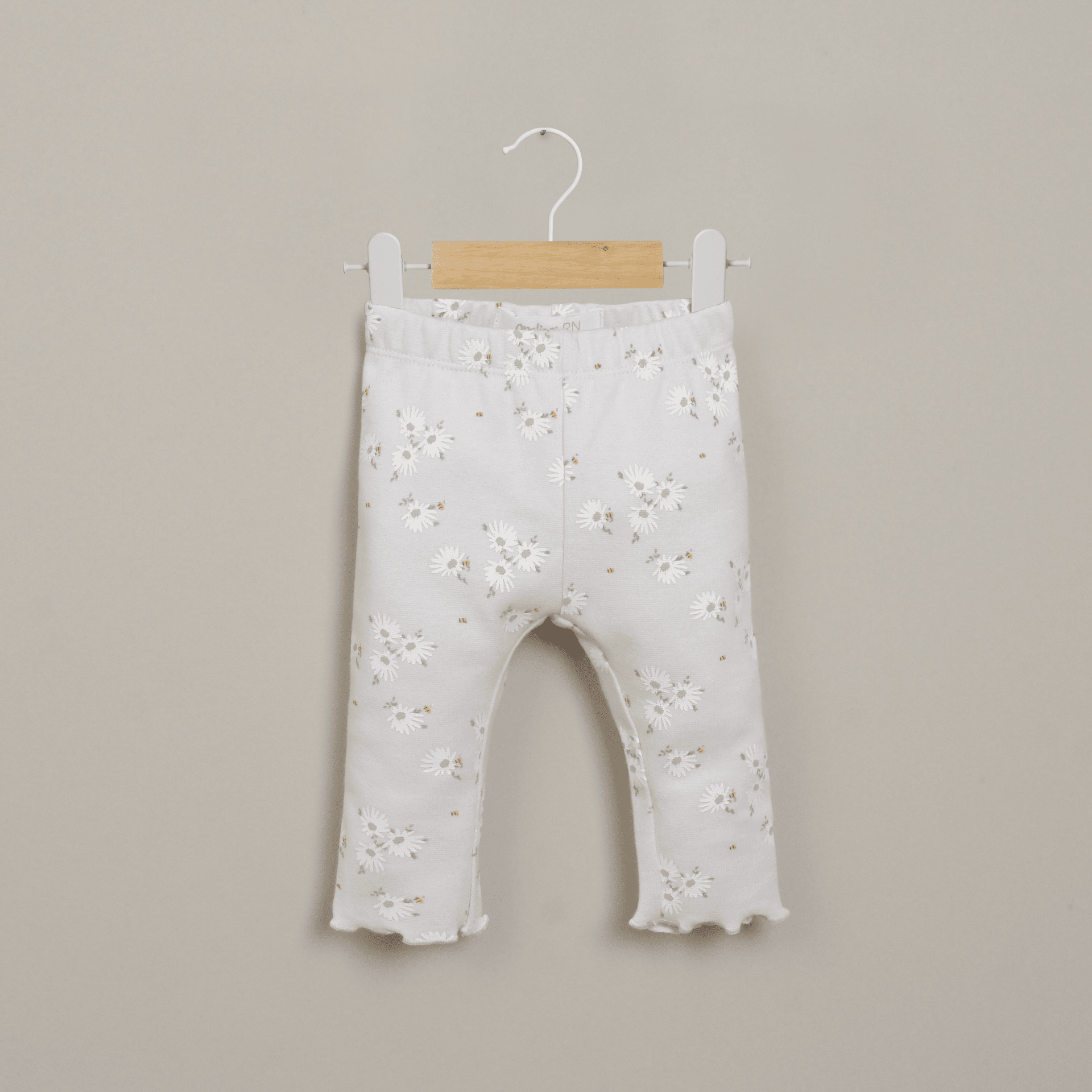 Calza lila de bebé niña-0