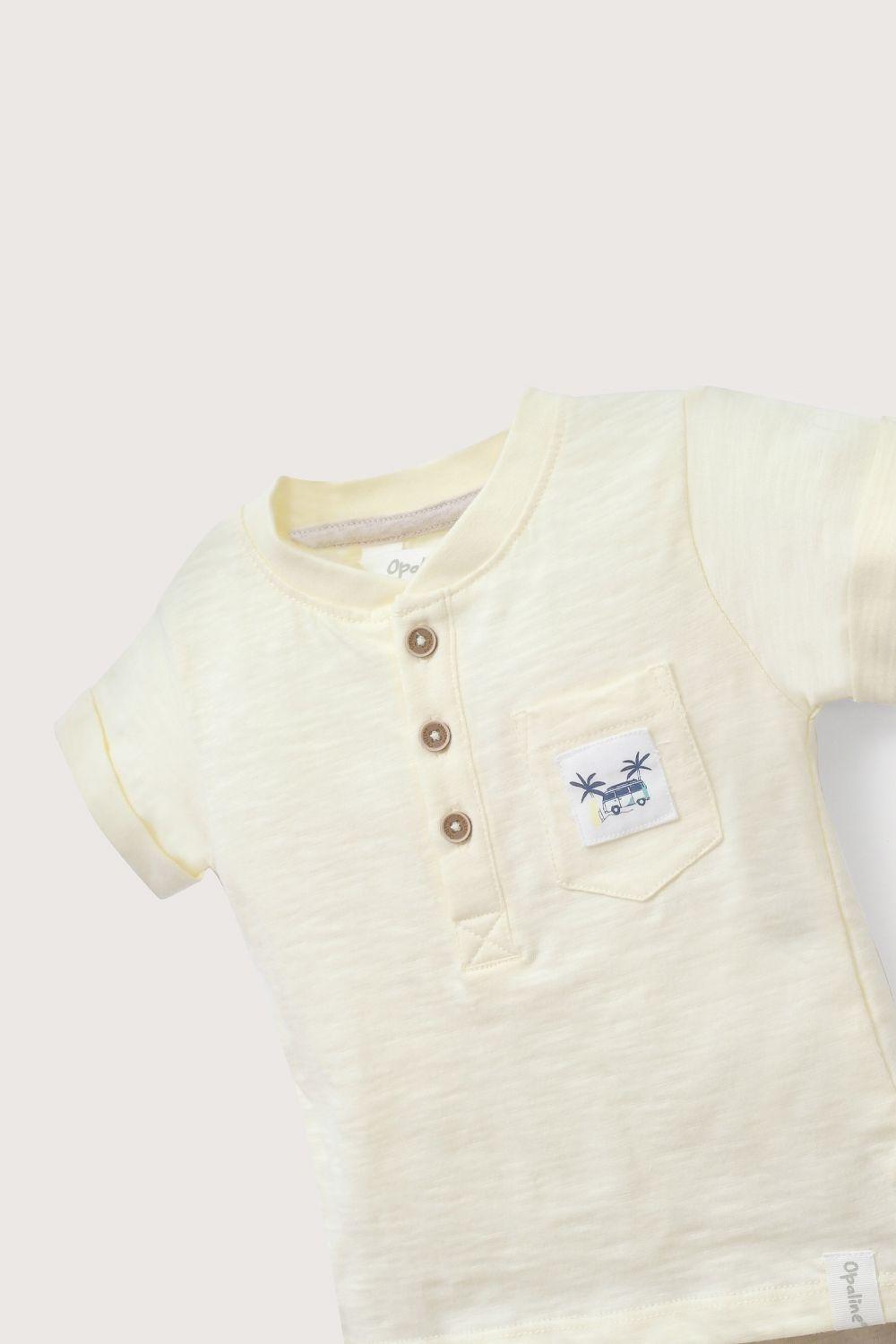 Polera amarilla con botones de niño-3