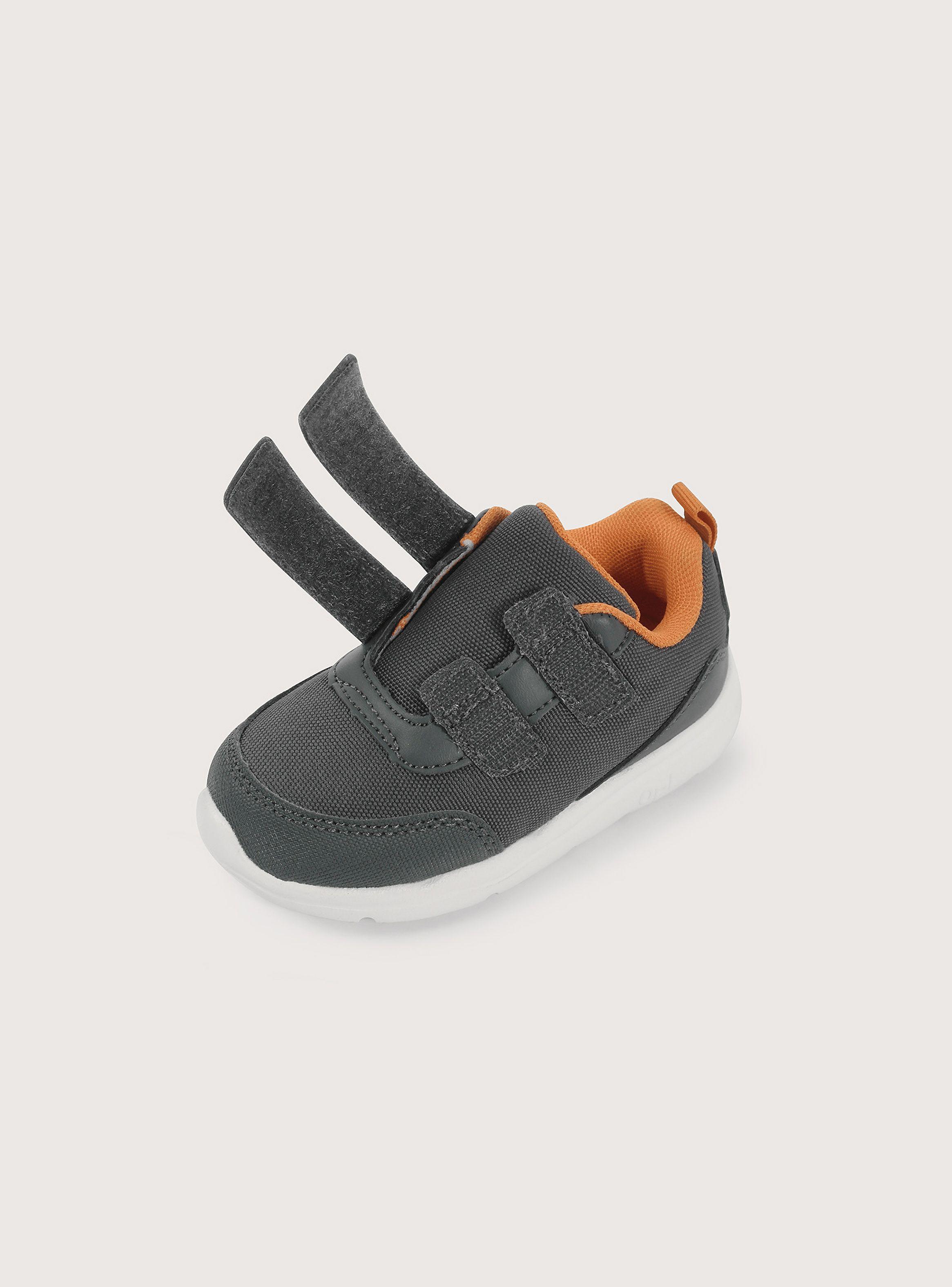 Zapatilla deportiva gris de niño-5