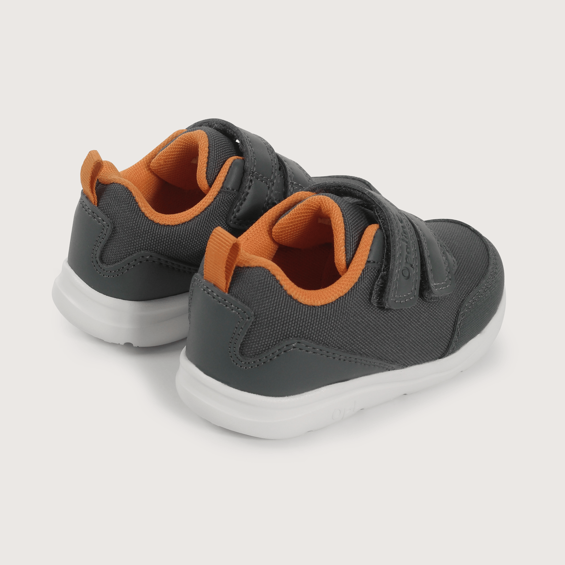 Zapatilla deportiva gris de niño-4