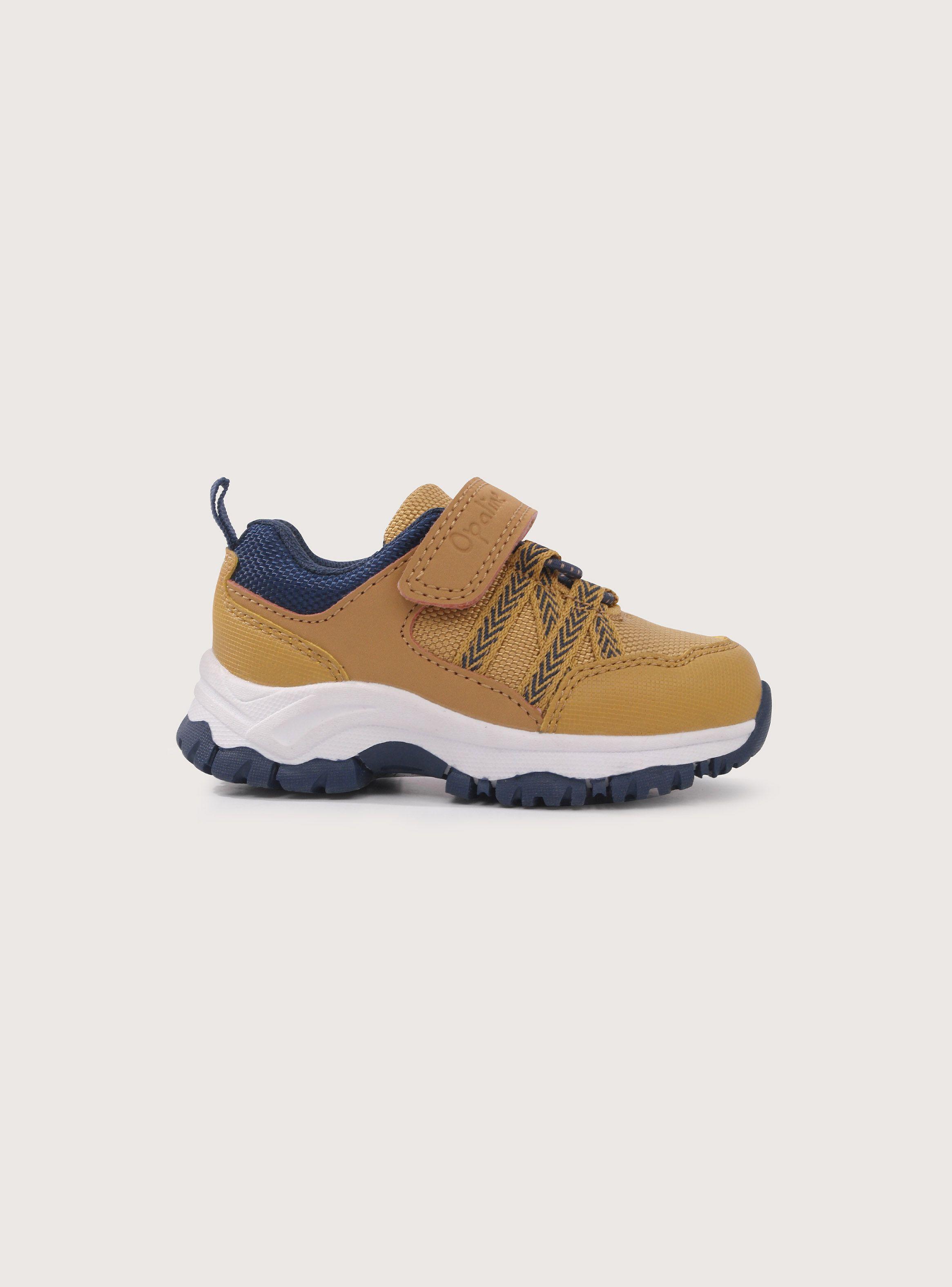 Zapatilla Outdoor Mostaza de Niño-1