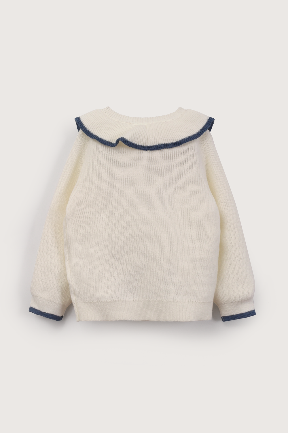 Chaleco blanco con cuello de niña-2